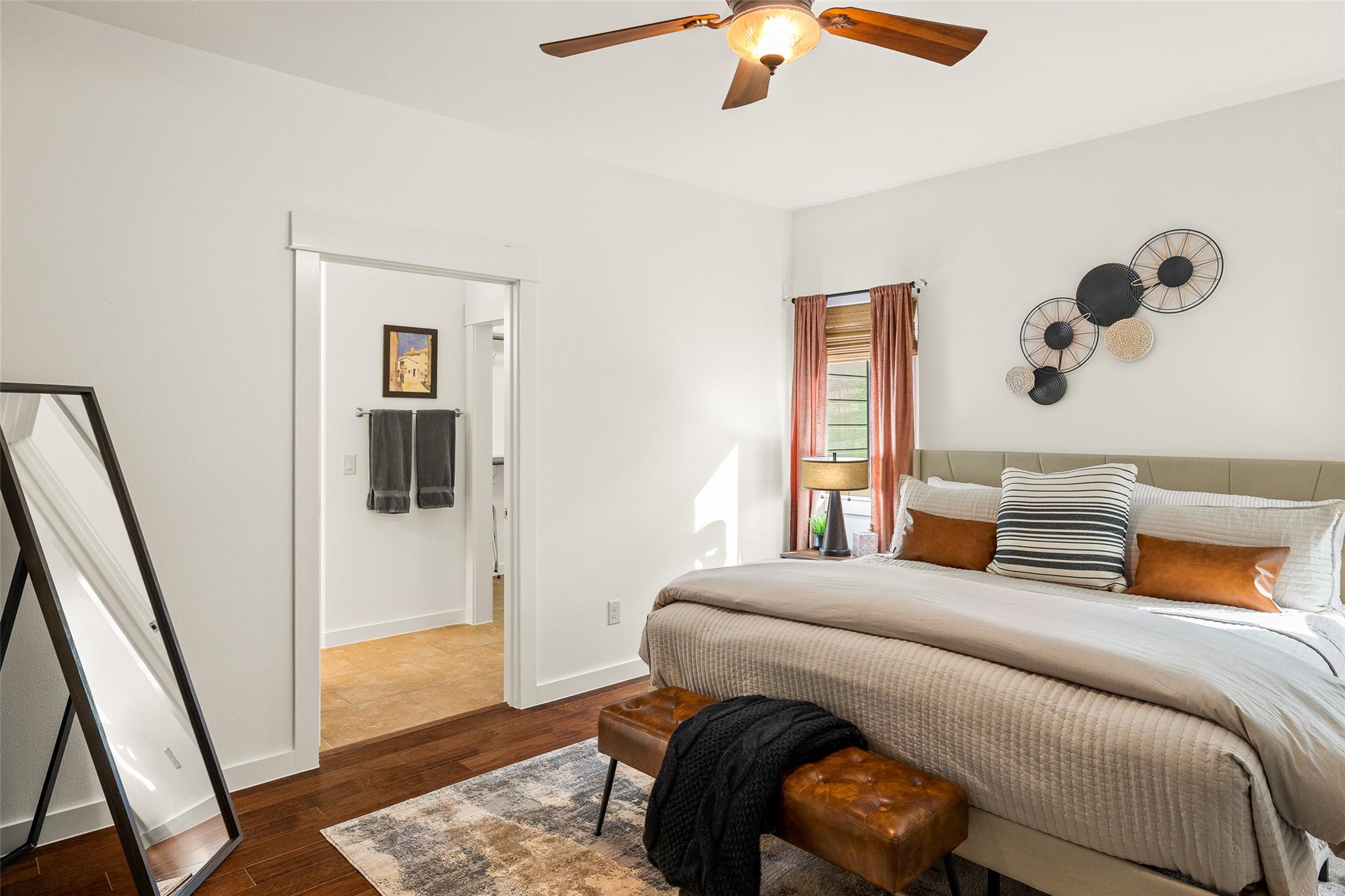 435 Hays St, Dripping Springs, TX 78620