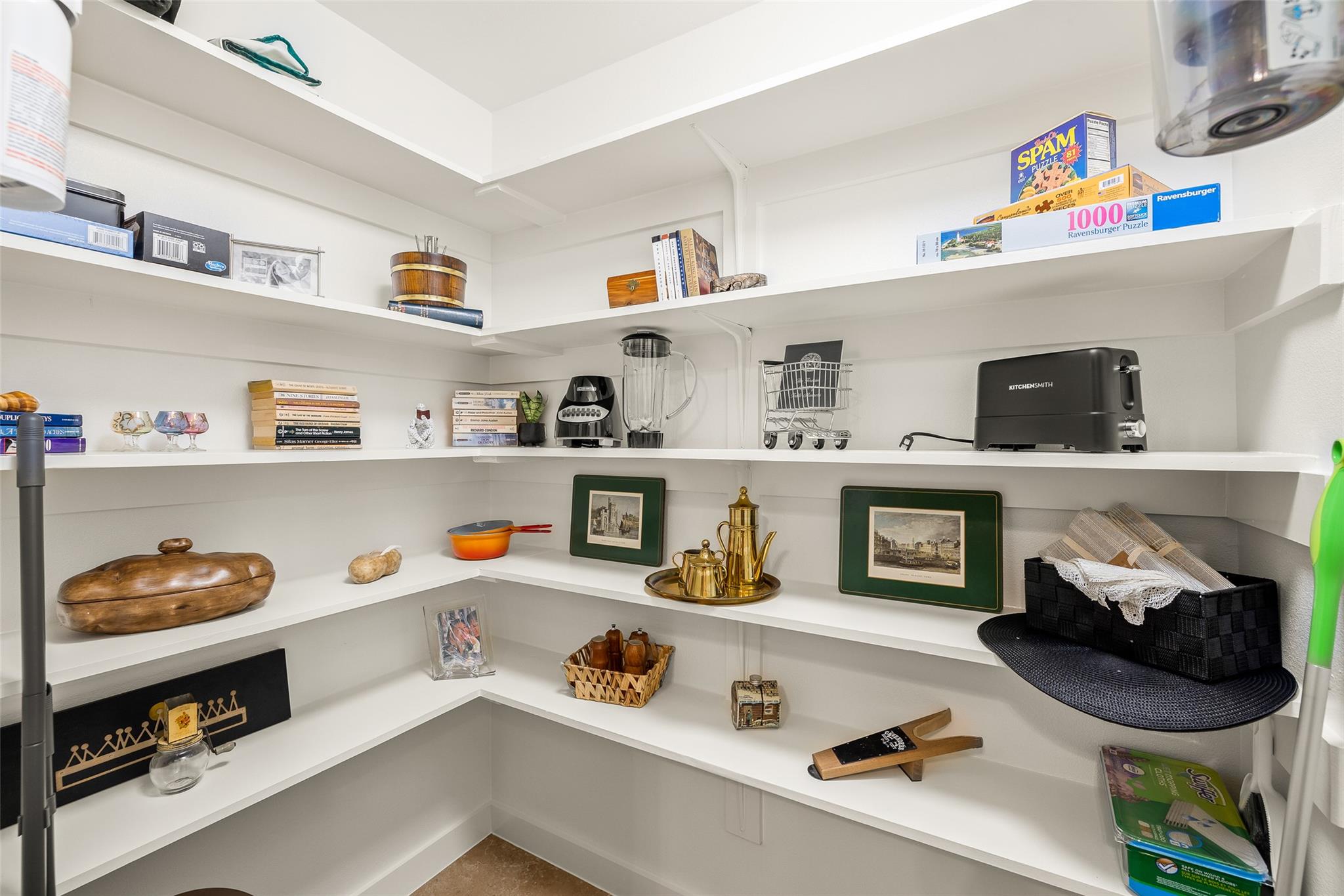 435 Hays St, Dripping Springs, TX 78620