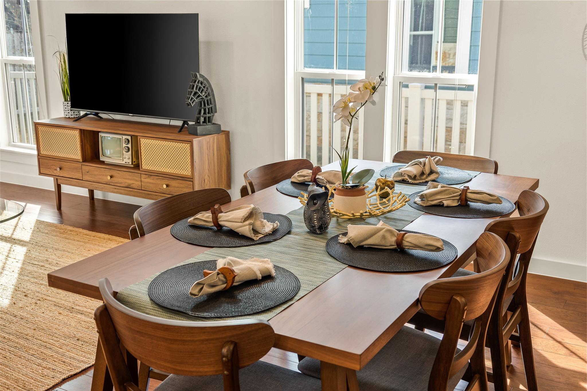 435 Hays St, Dripping Springs, TX 78620