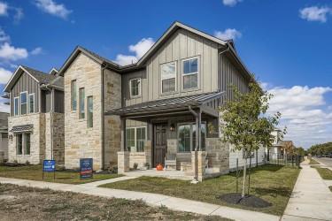 376 Orleanian Dr, Buda, TX 78610