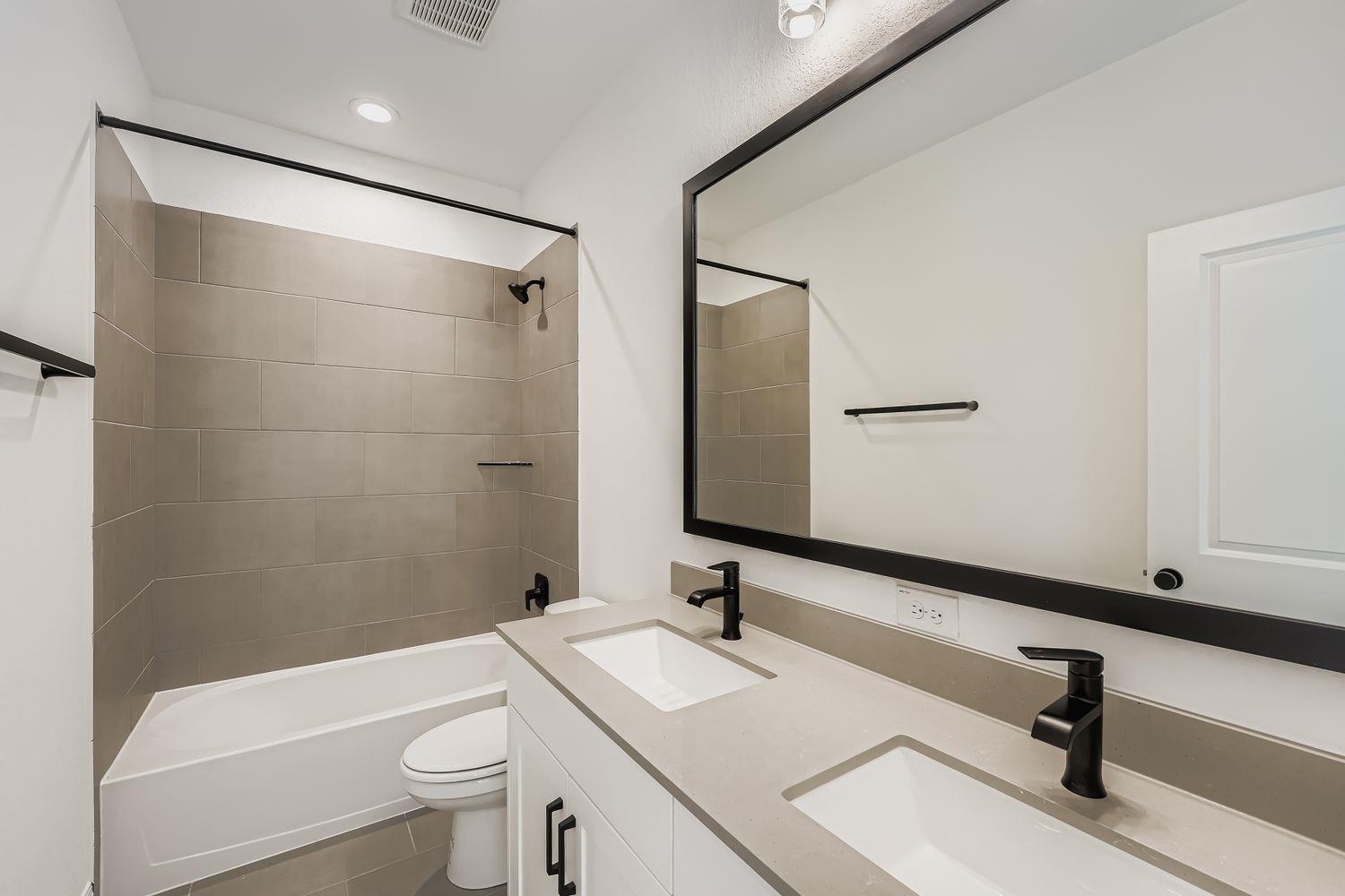 376 Orleanian Dr, Buda, TX 78610