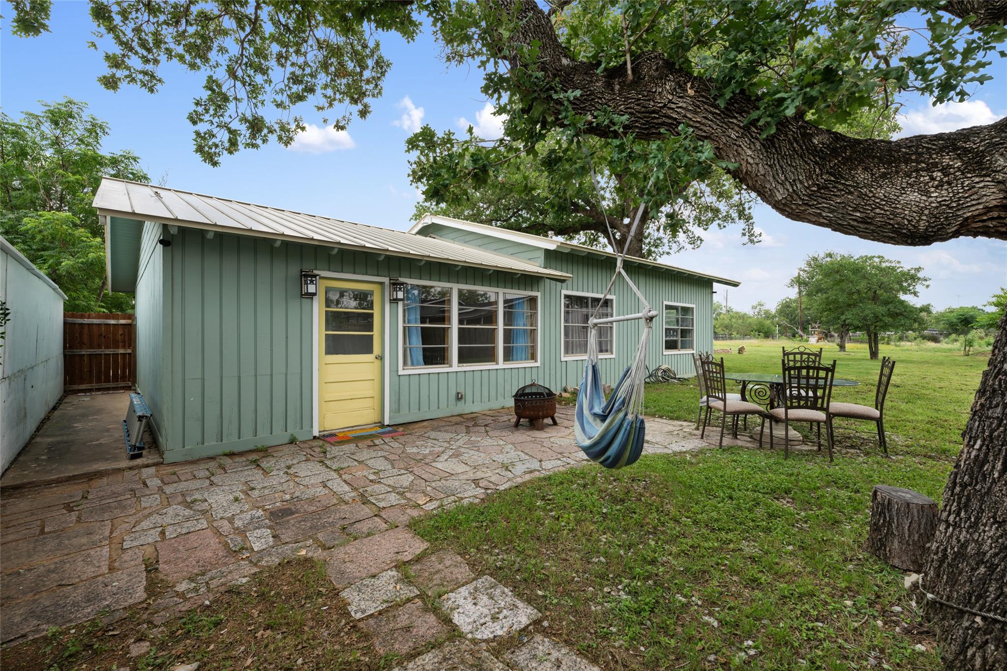 1418 Kingshill Dr, Granite Shoals, TX 78654
