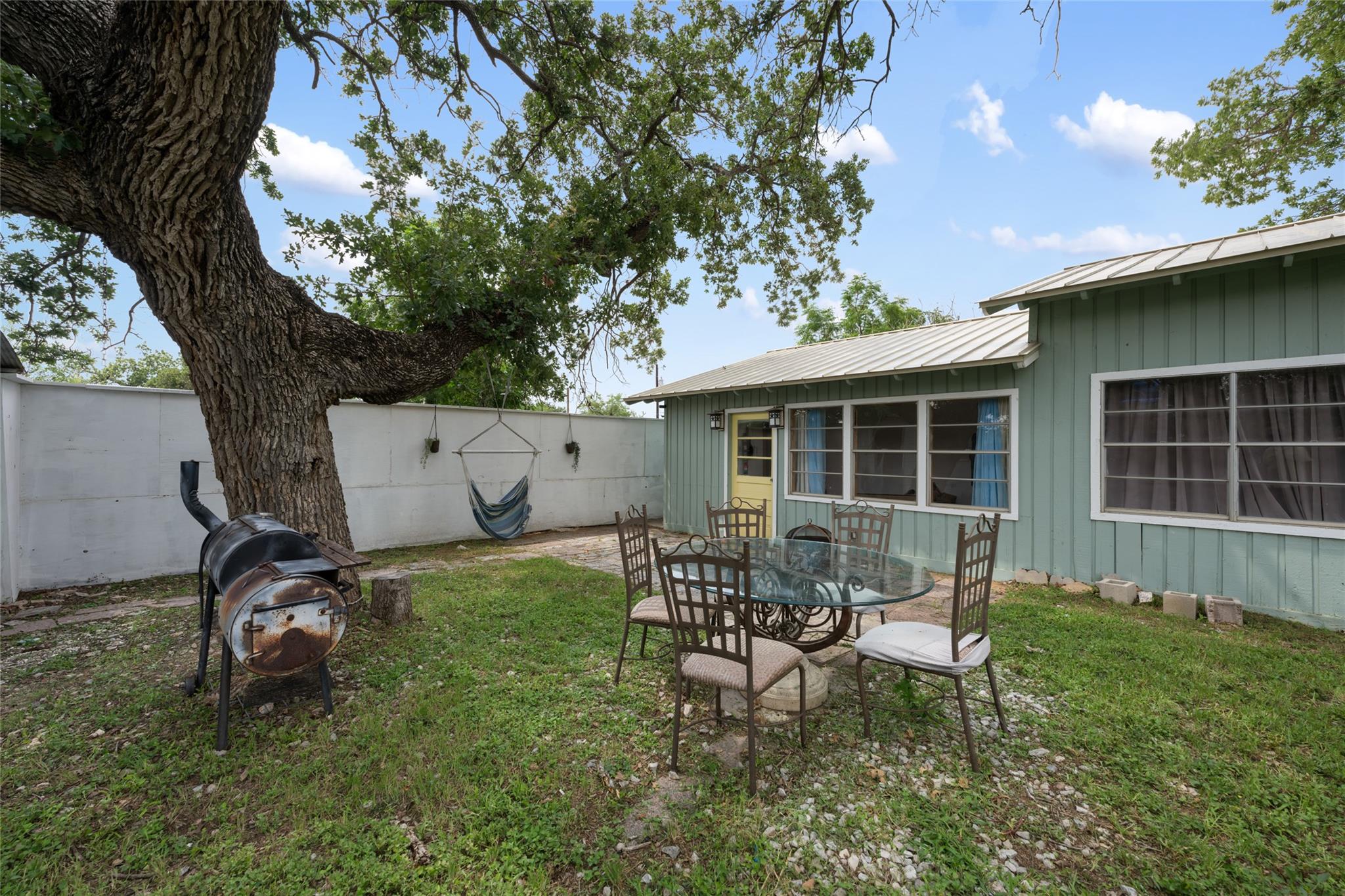 1418 Kingshill Dr, Granite Shoals, TX 78654