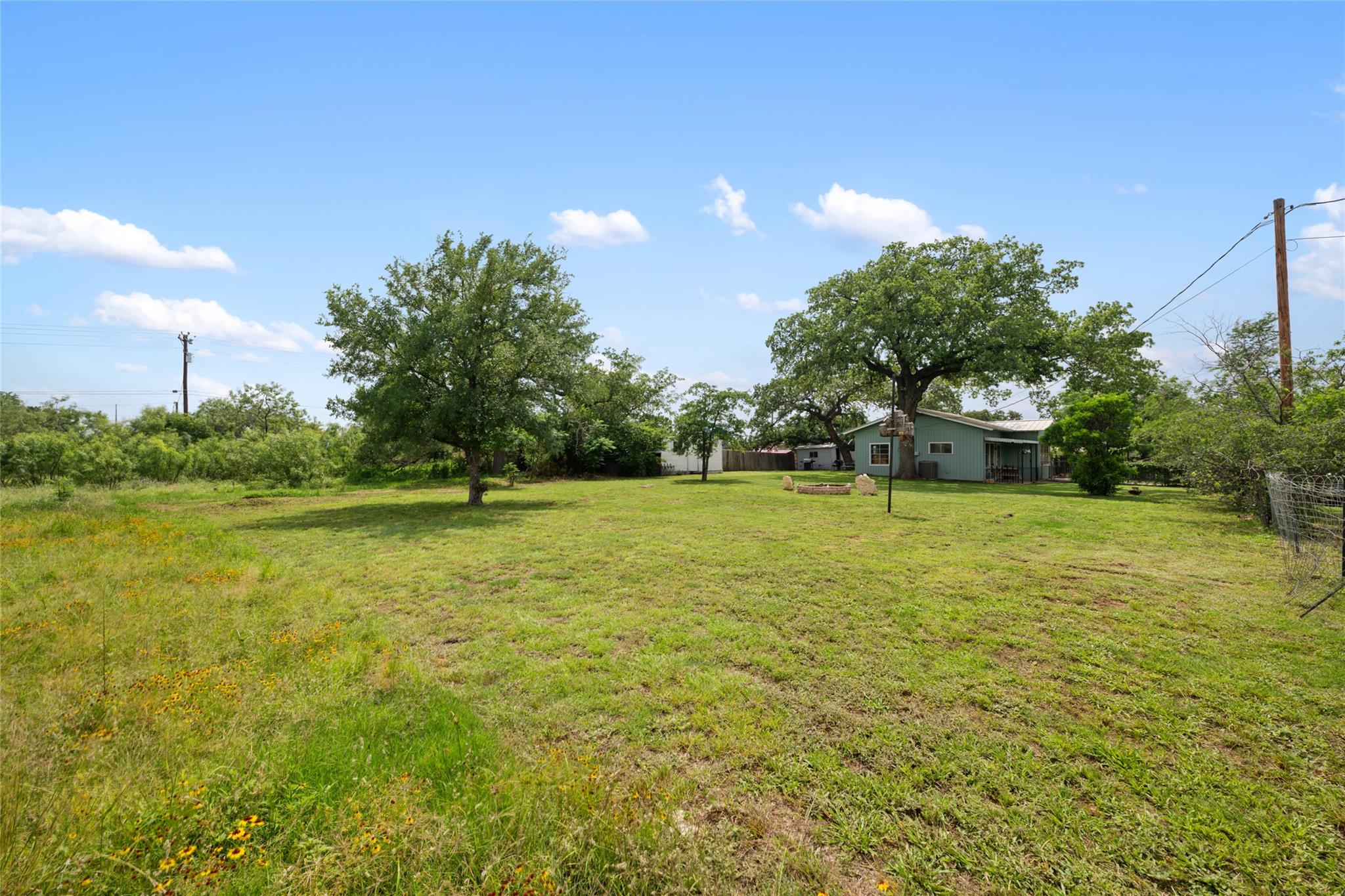 1418 Kingshill Dr, Granite Shoals, TX 78654