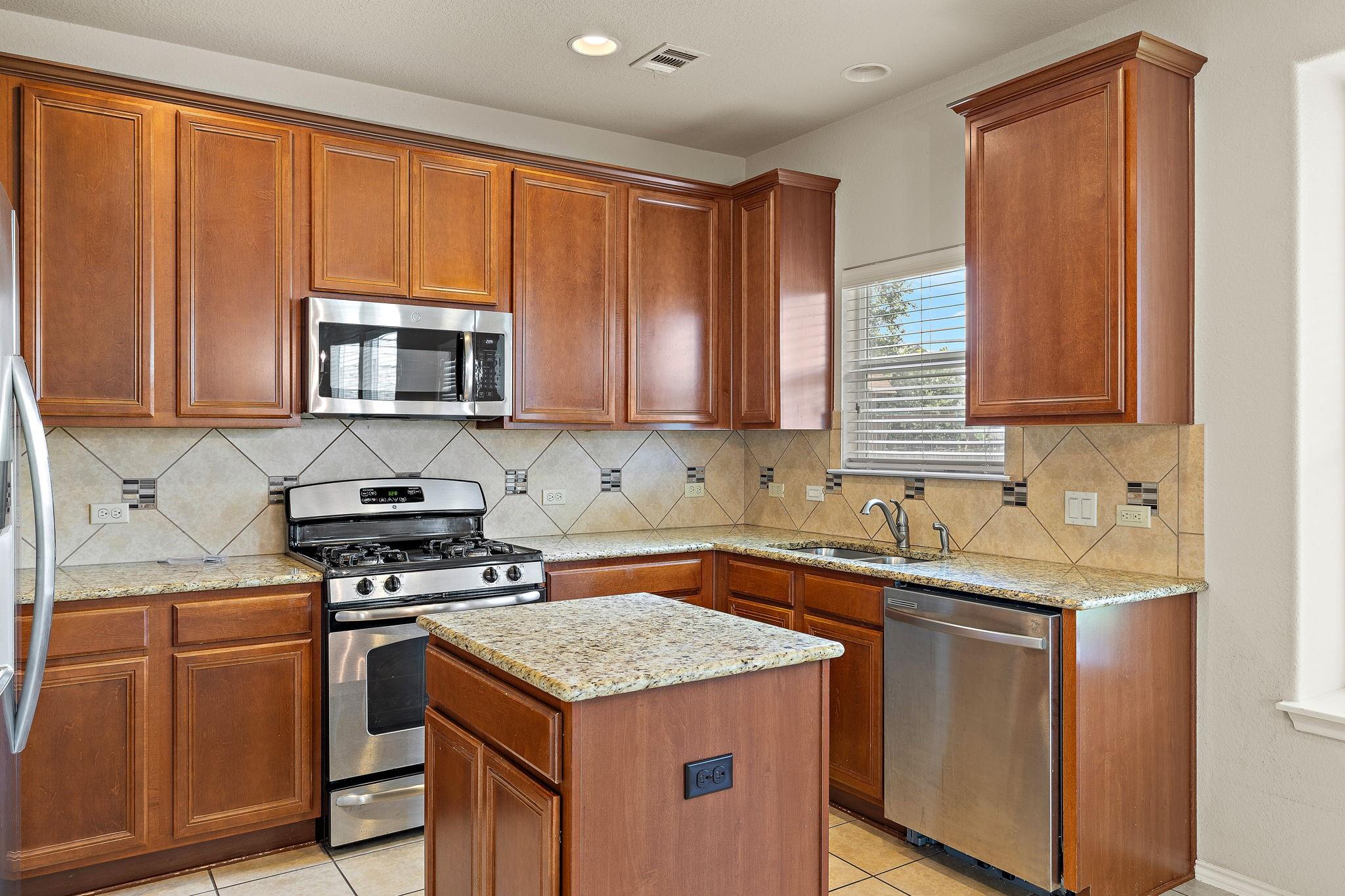 14104 Willow Tank Dr, Austin, TX 78717