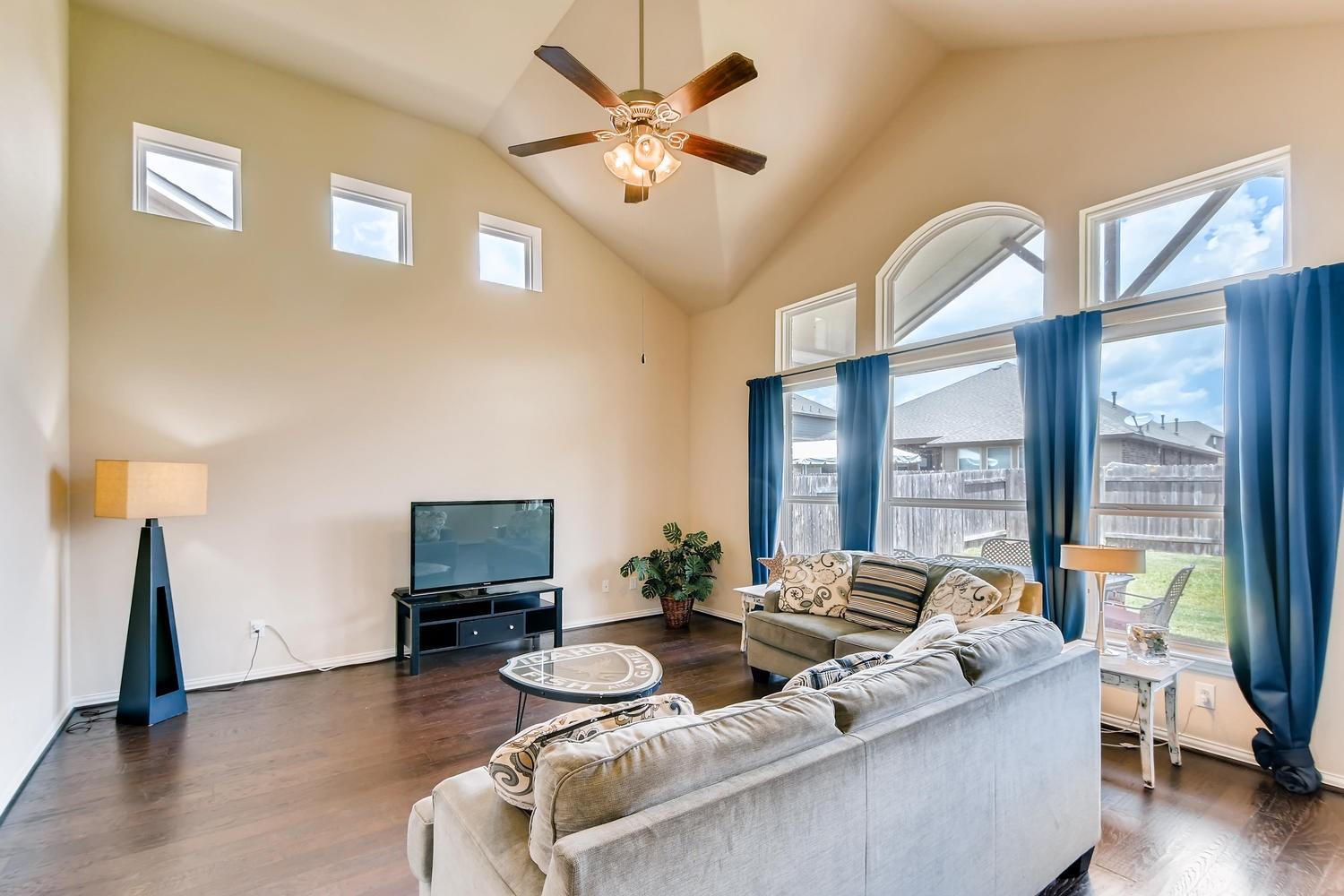 3725 Brean Down Dr, Pflugerville, TX 78660