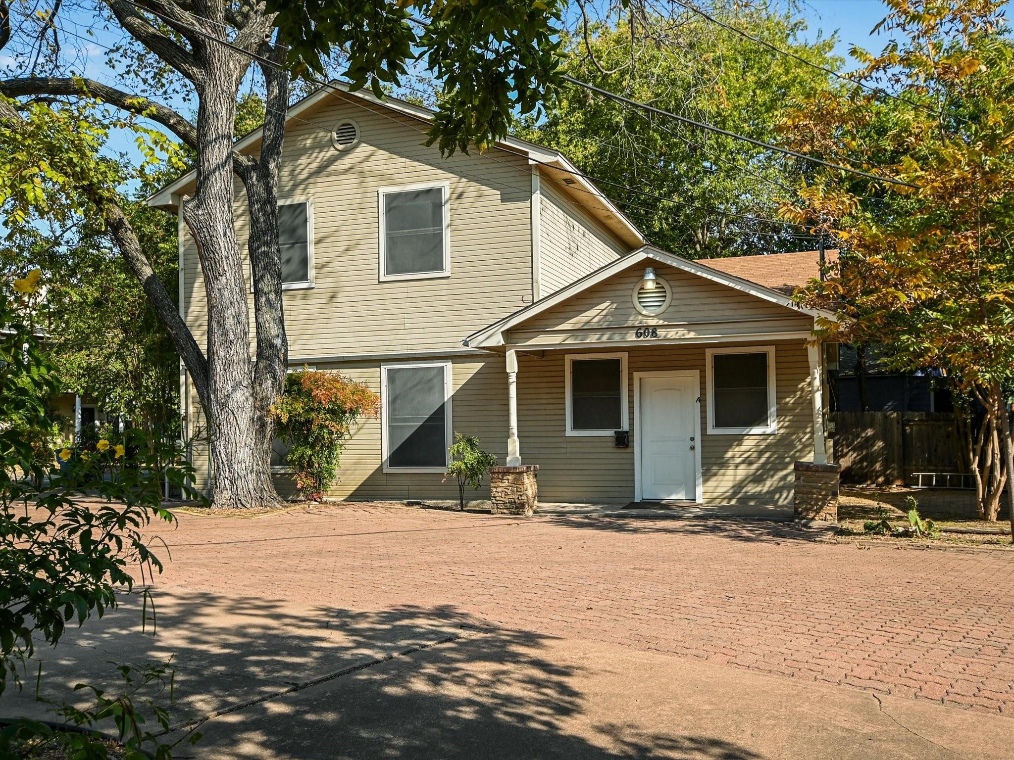 608 W Oltorf St # A, Austin, TX 78704
