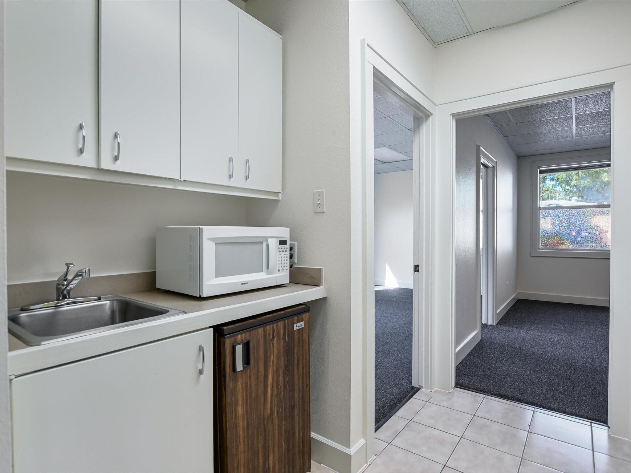 608 W Oltorf St # A, Austin, TX 78704