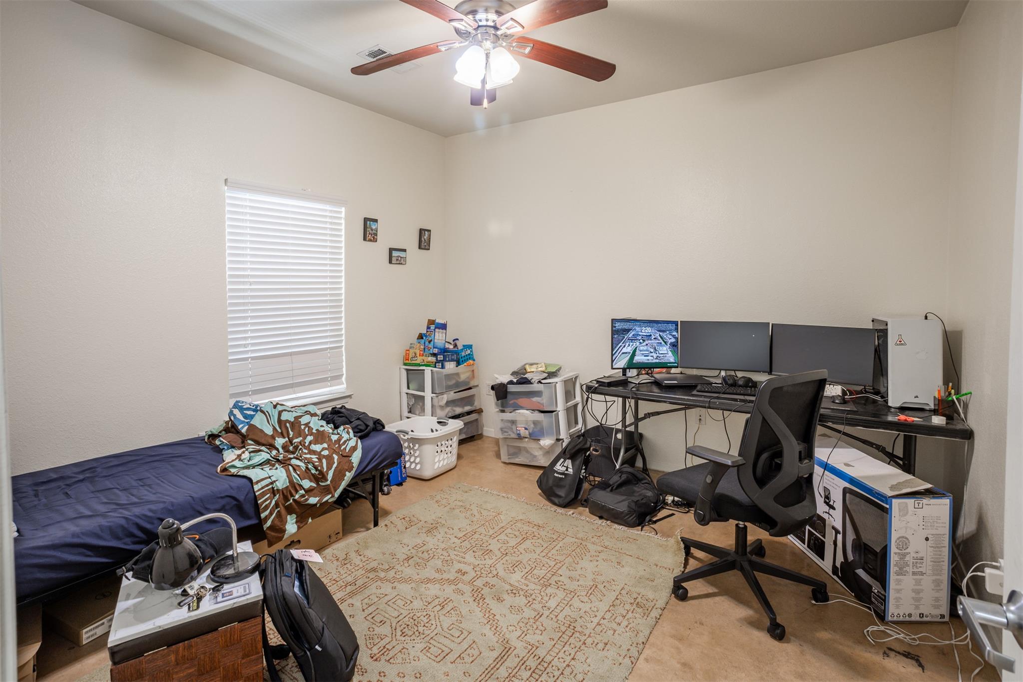 910 W 25th St # 403, Austin, TX 78705