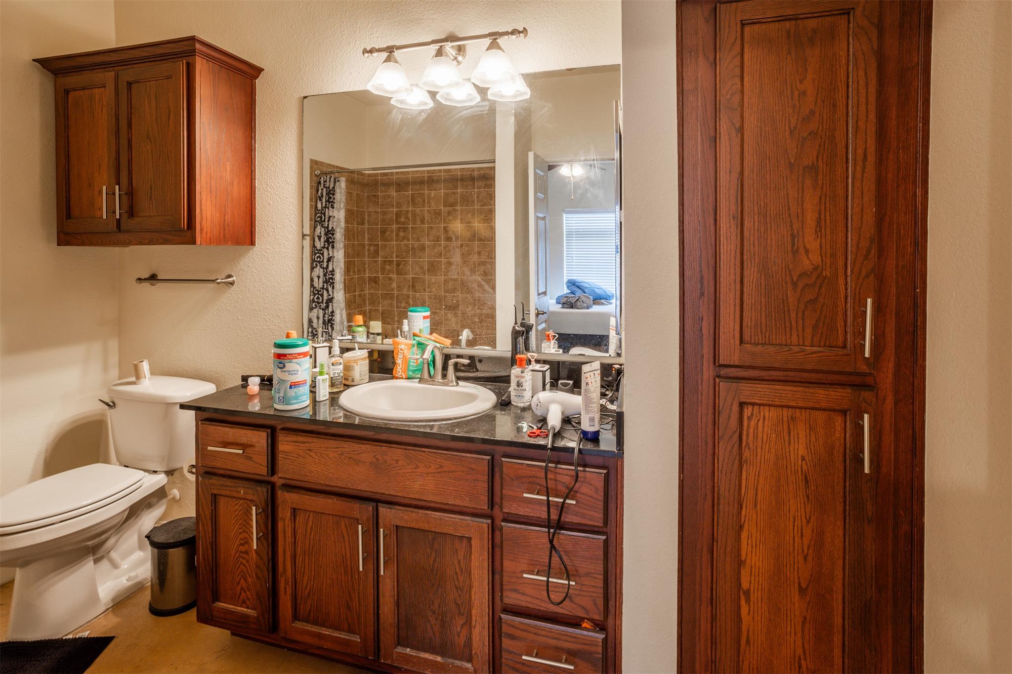 910 W 25th St # 403, Austin, TX 78705