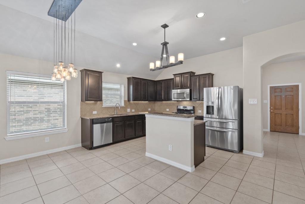 162 Snow Owl Holw, Buda, TX 78610