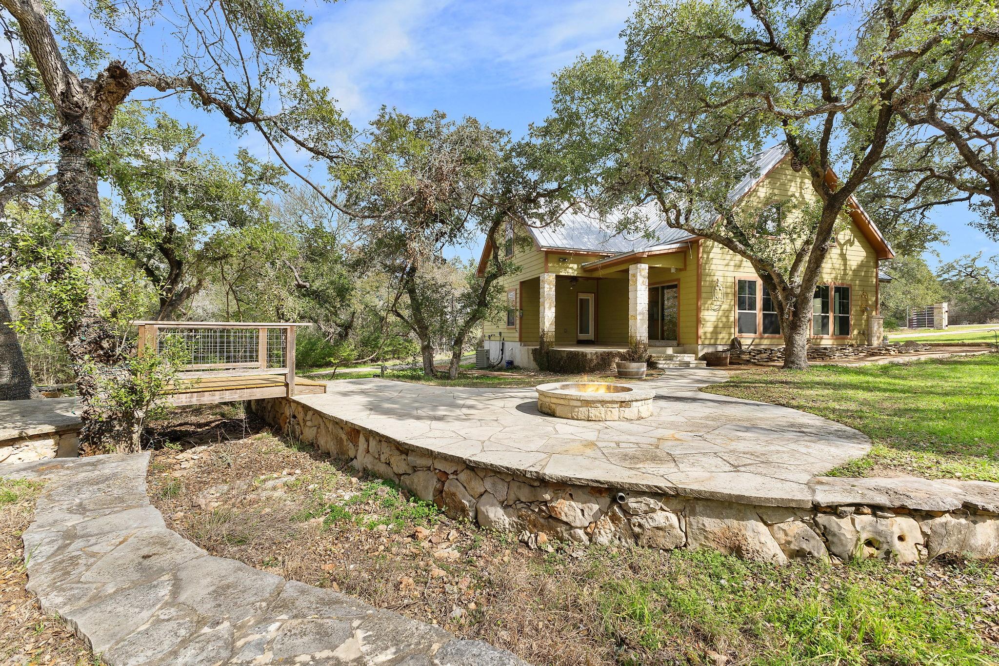 116 Cascade Trl, Wimberley, TX 78666