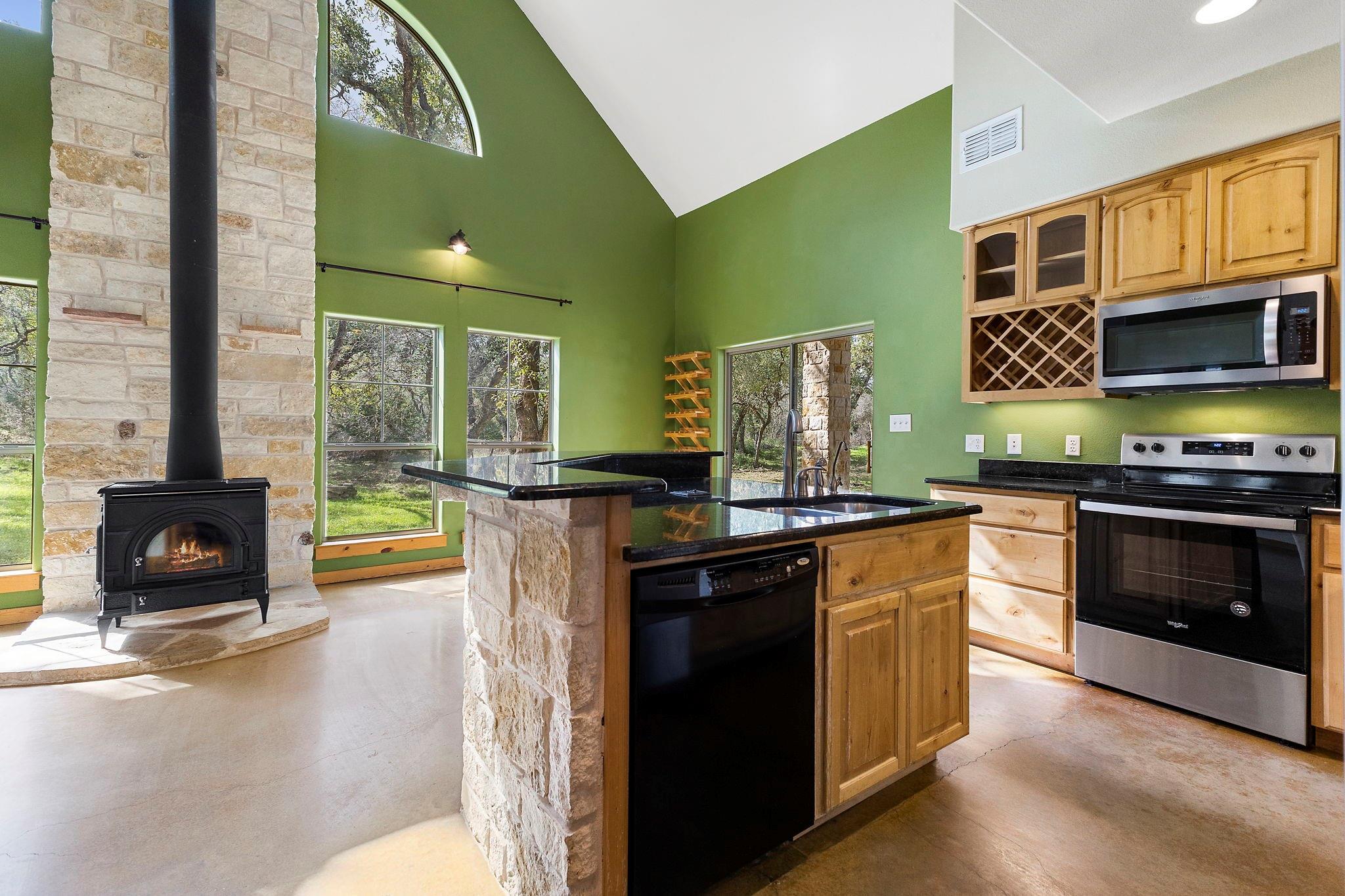116 Cascade Trl, Wimberley, TX 78666