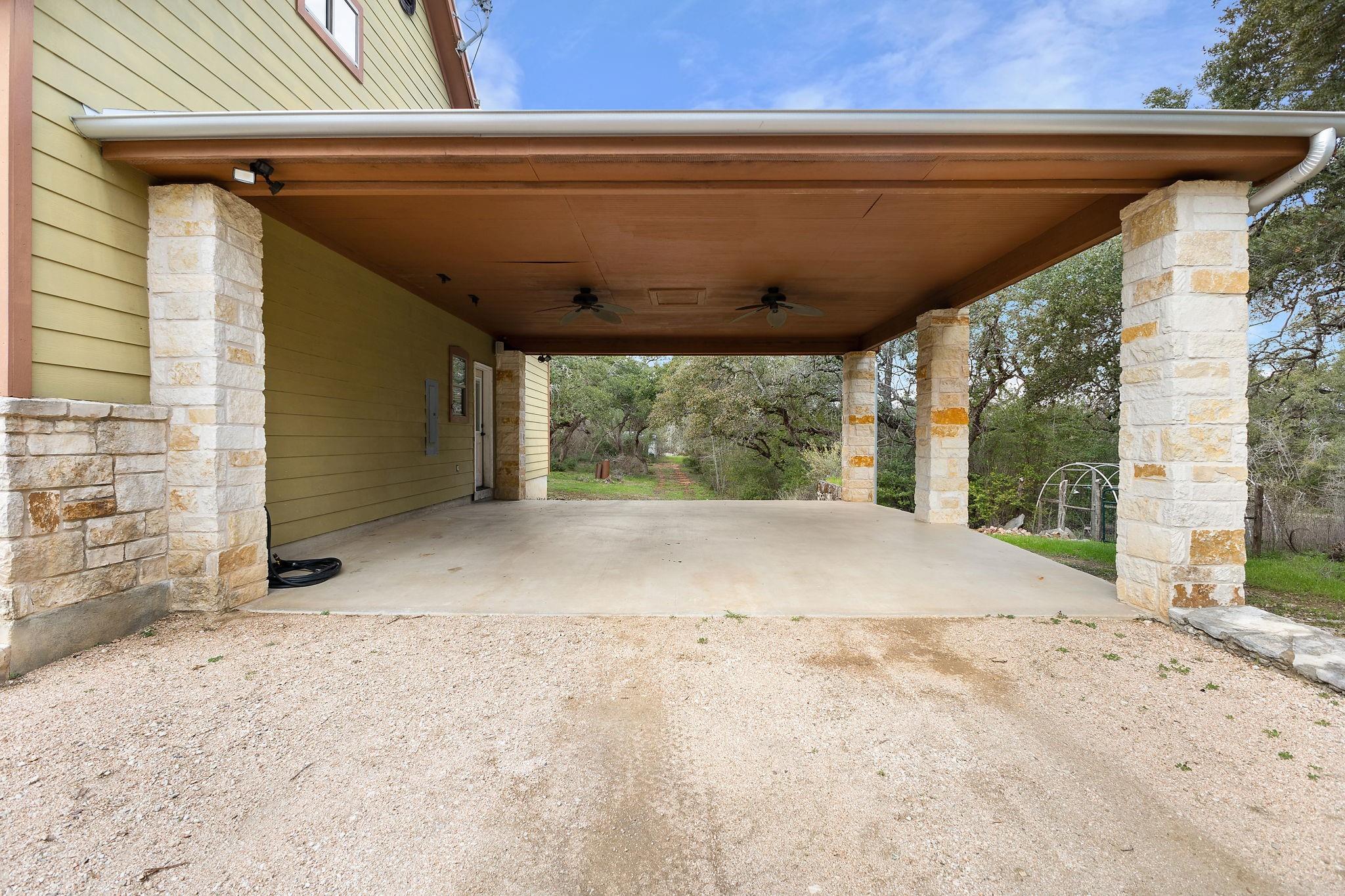 116 Cascade Trl, Wimberley, TX 78666