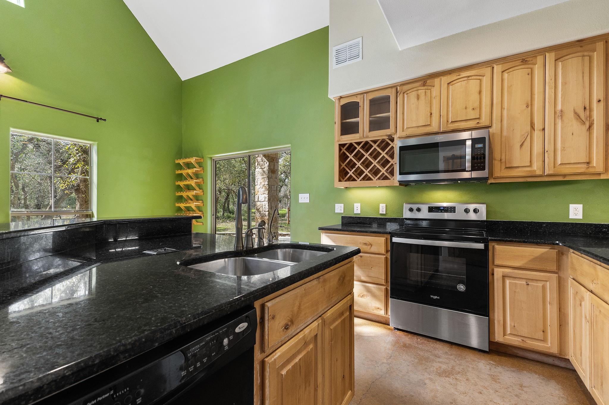 116 Cascade Trl, Wimberley, TX 78666