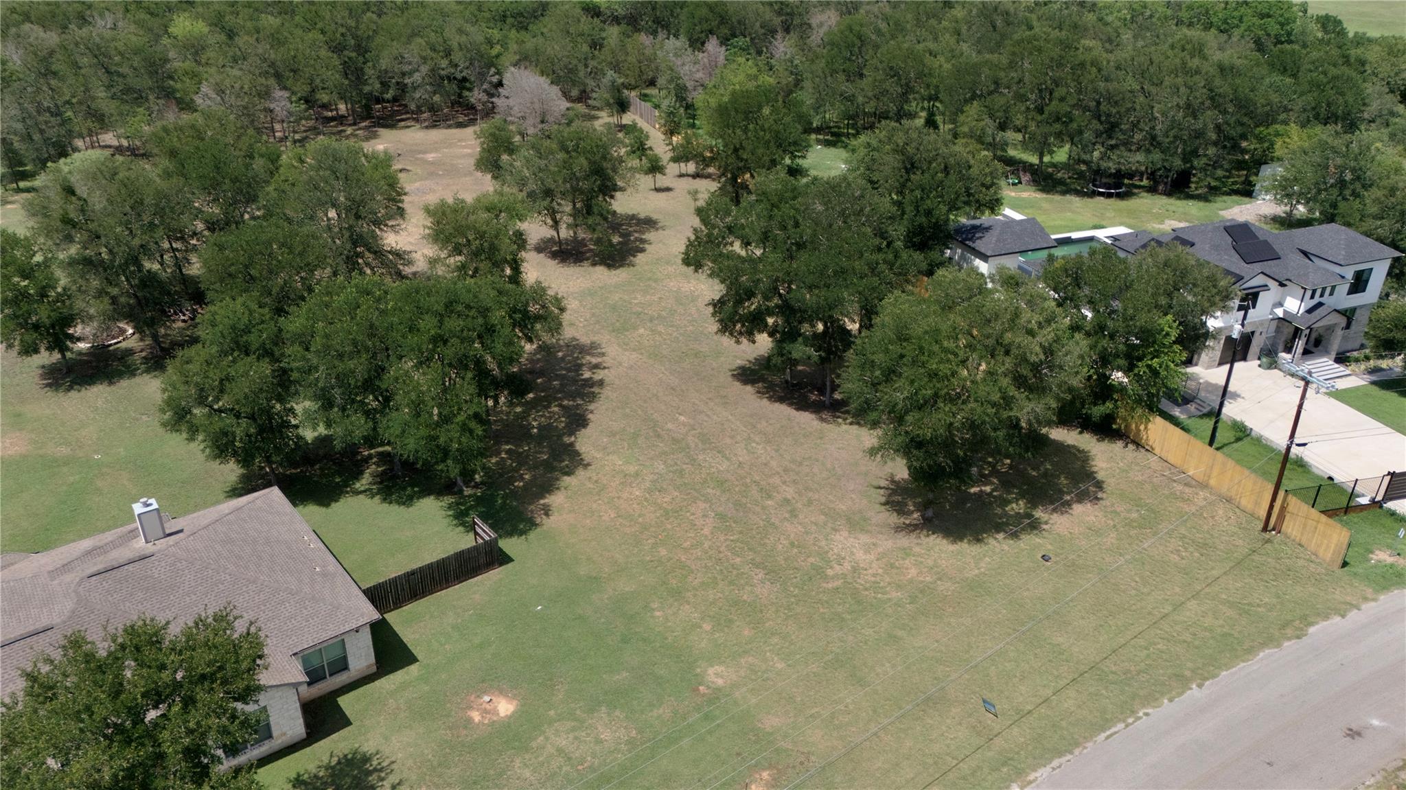 112 Creekwood Trl, Cedar Creek, TX 78612