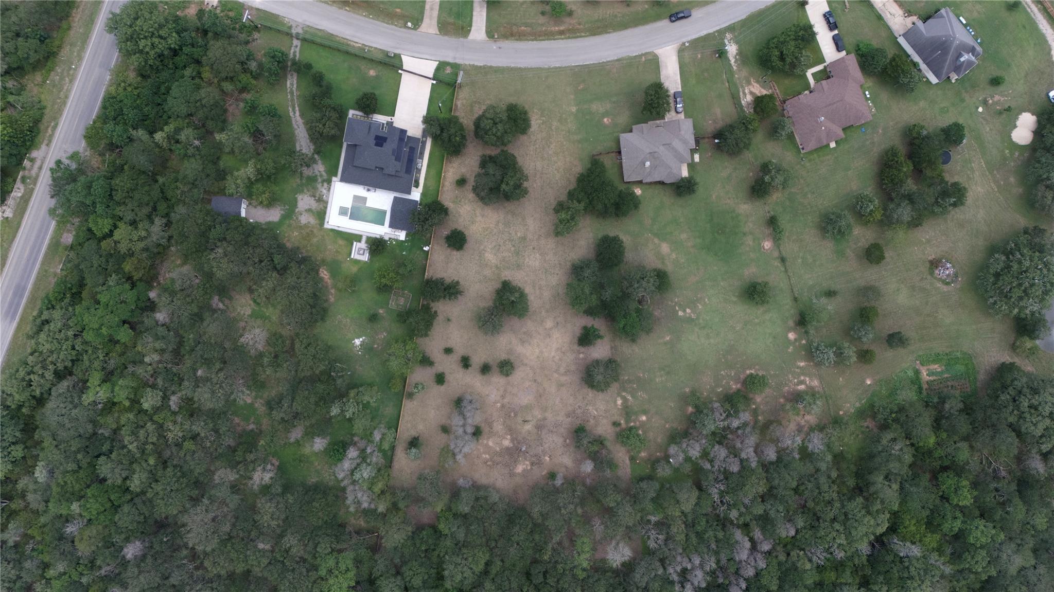 112 Creekwood Trl, Cedar Creek, TX 78612