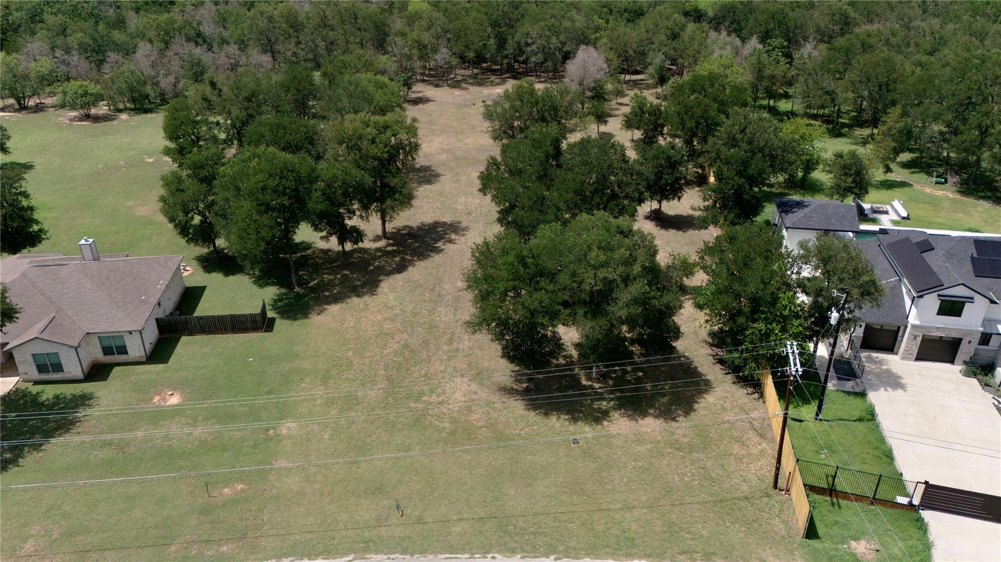 112 Creekwood Trl, Cedar Creek, TX 78612