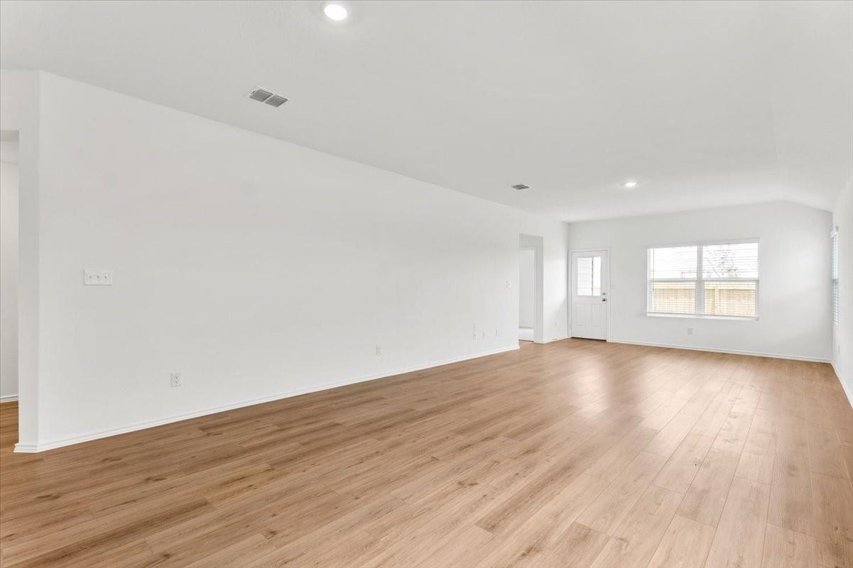461 Alamito Ave, Kyle, TX 78640