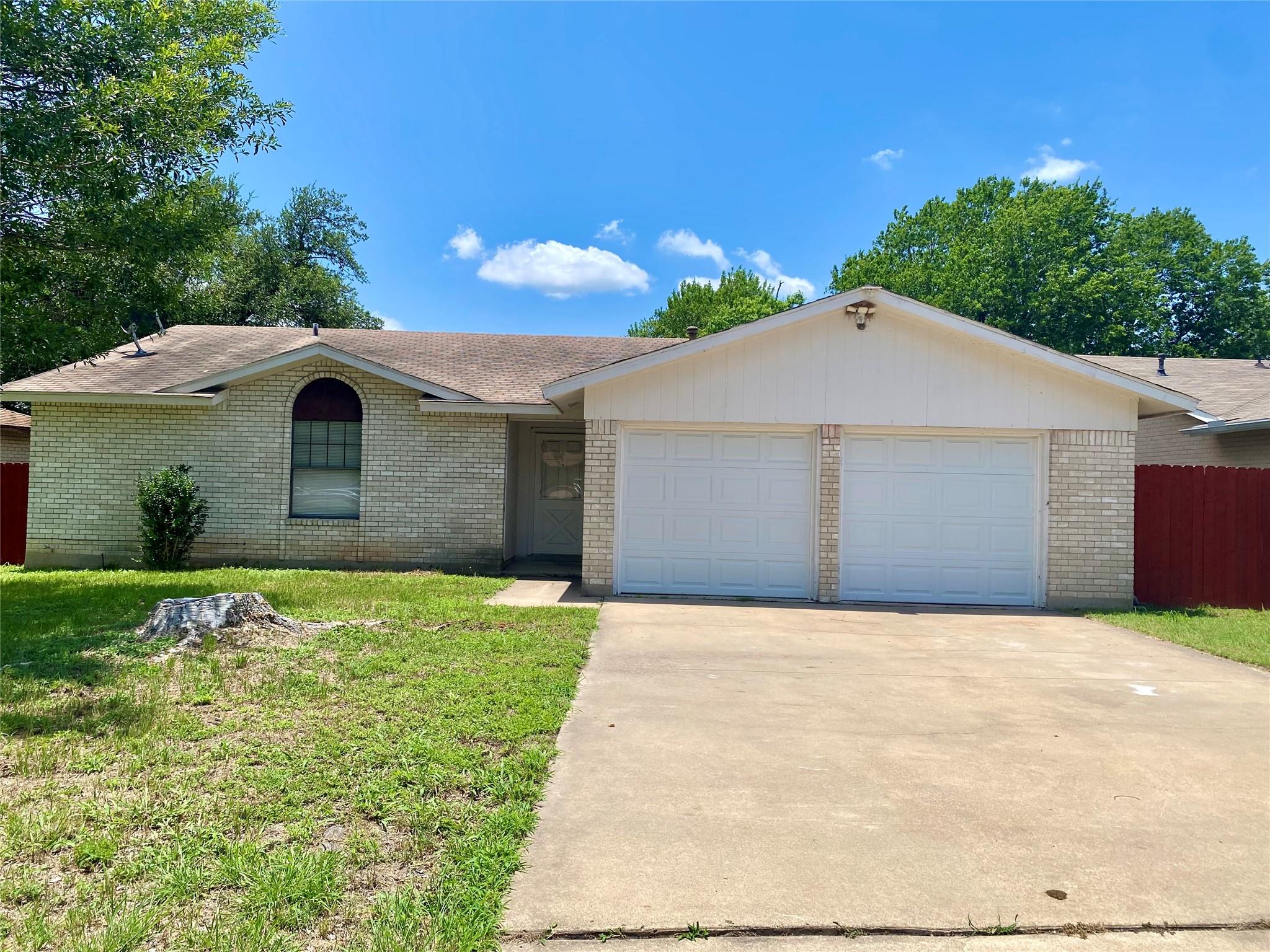 1202 Meadgreen Dr, Austin, TX 78758