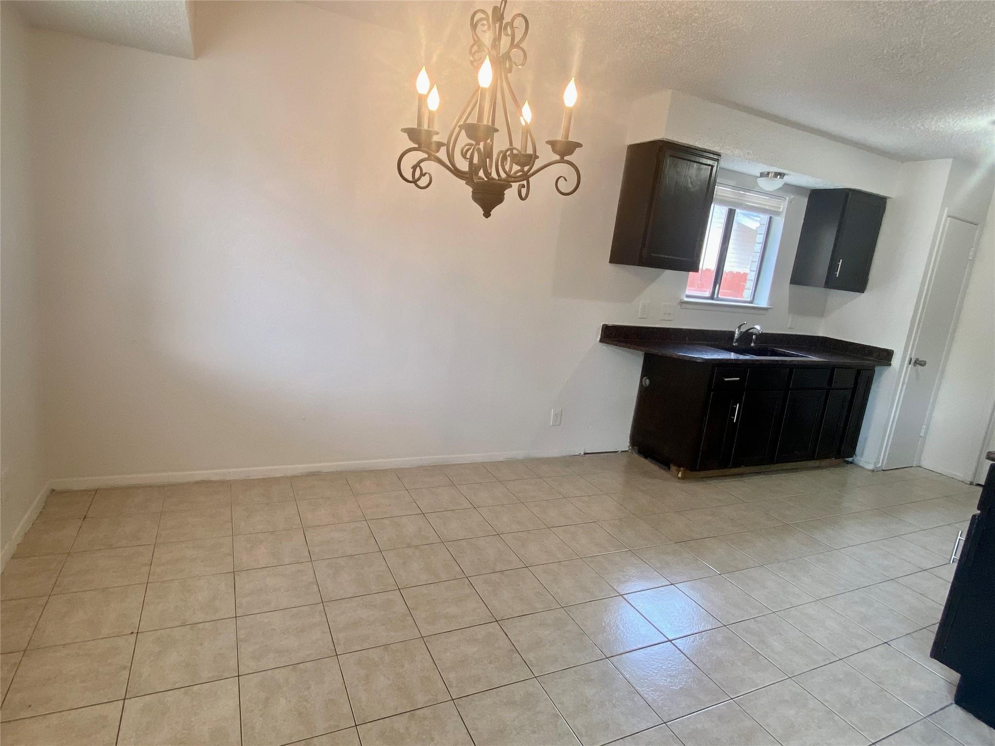 1202 Meadgreen Dr, Austin, TX 78758