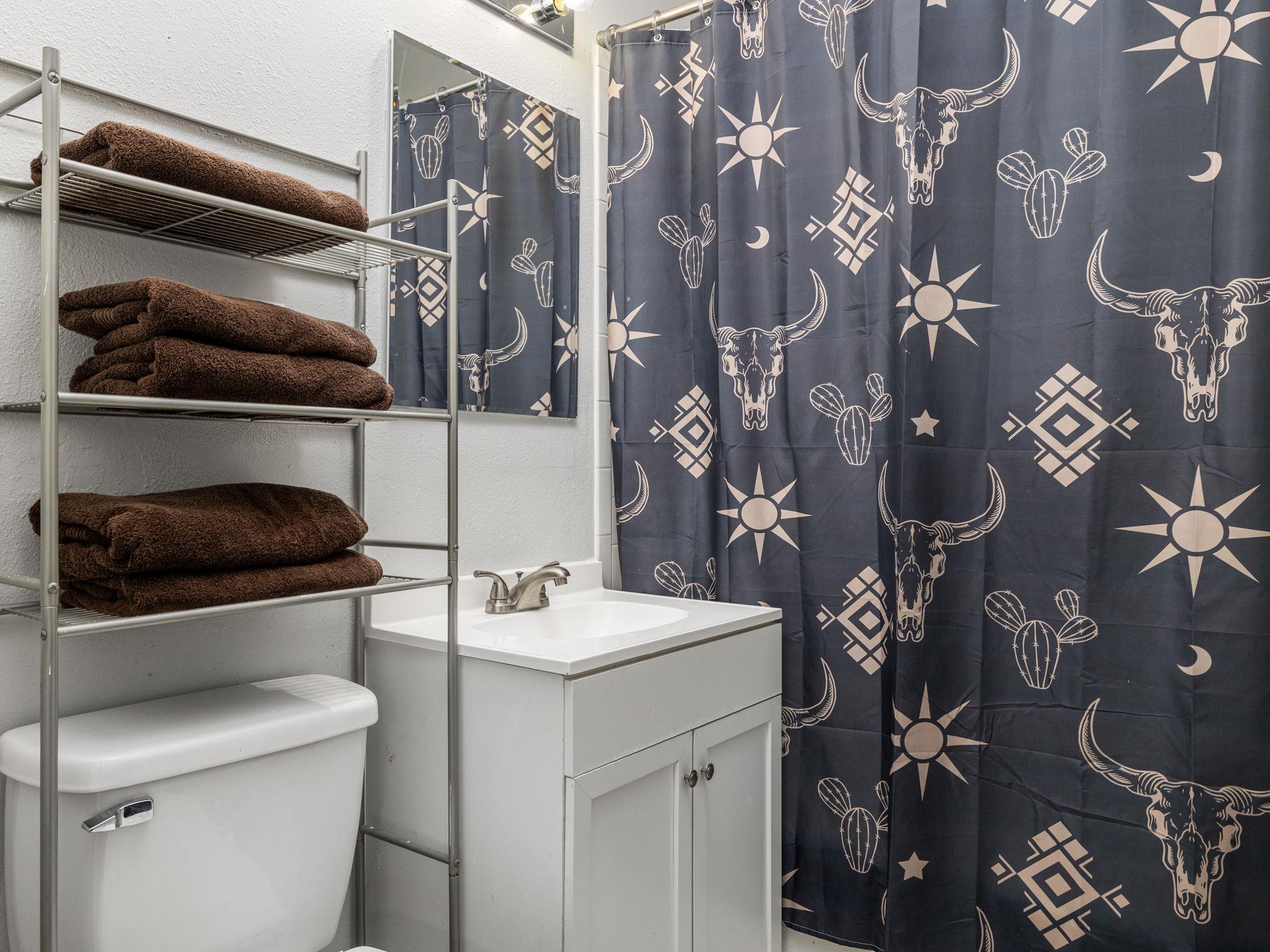 920 Haley Ave, Rockdale, TX 76567