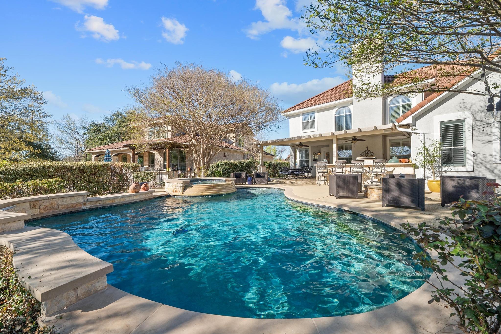 11208 Woodland Hills Trl, Austin, TX 78732