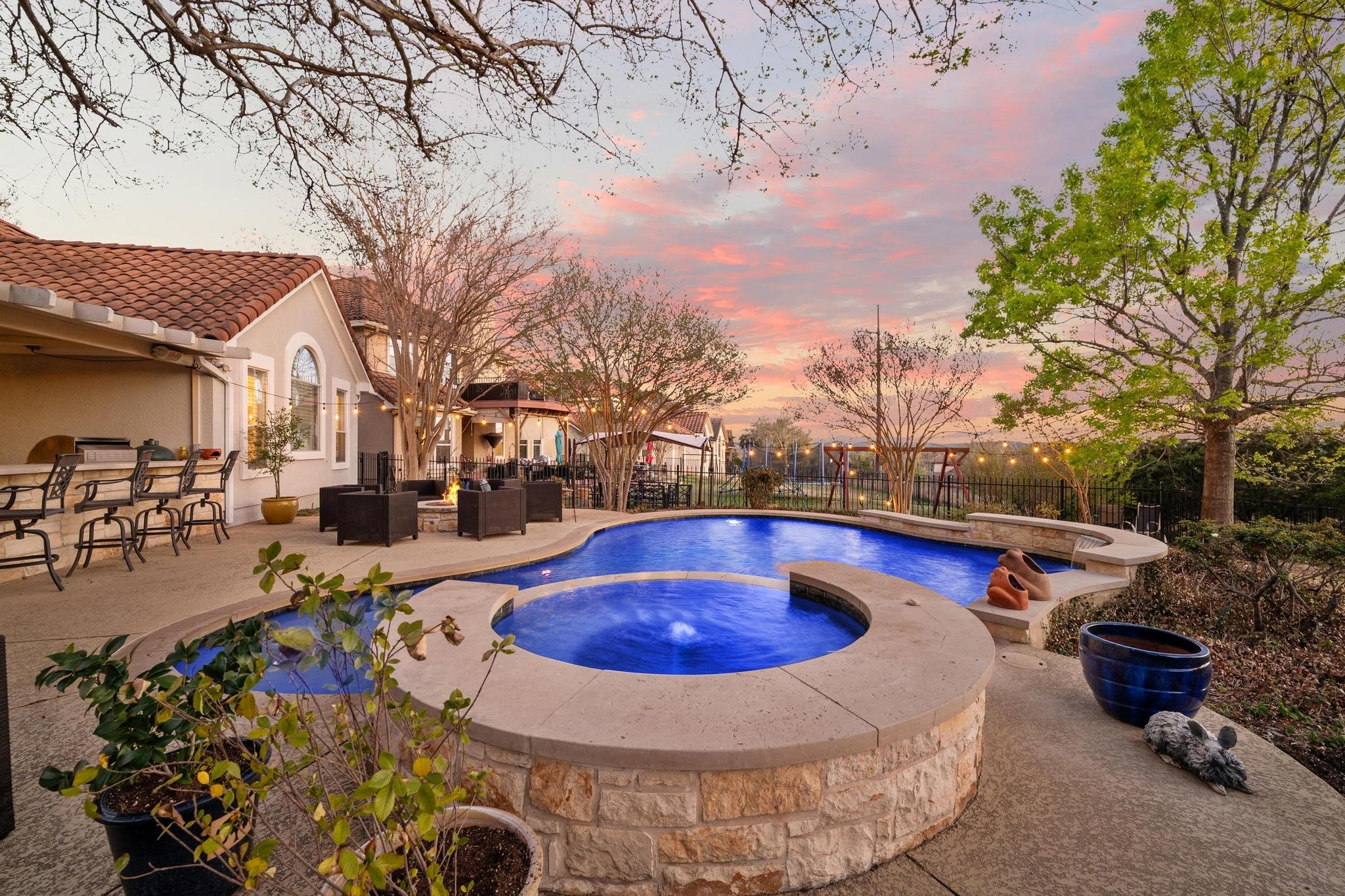 11208 Woodland Hills Trl, Austin, TX 78732