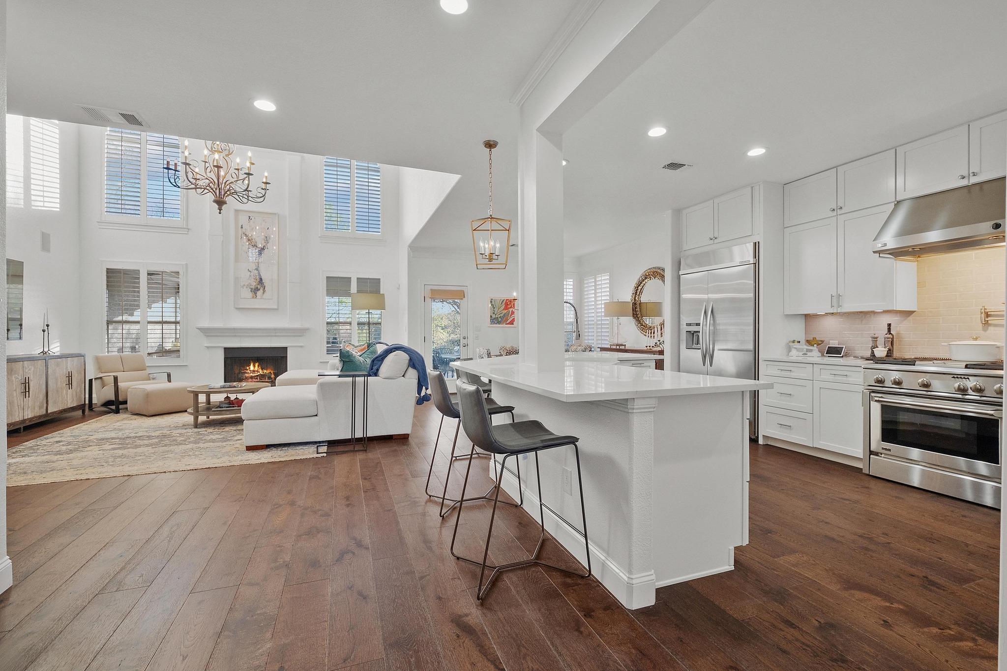 11208 Woodland Hills Trl, Austin, TX 78732