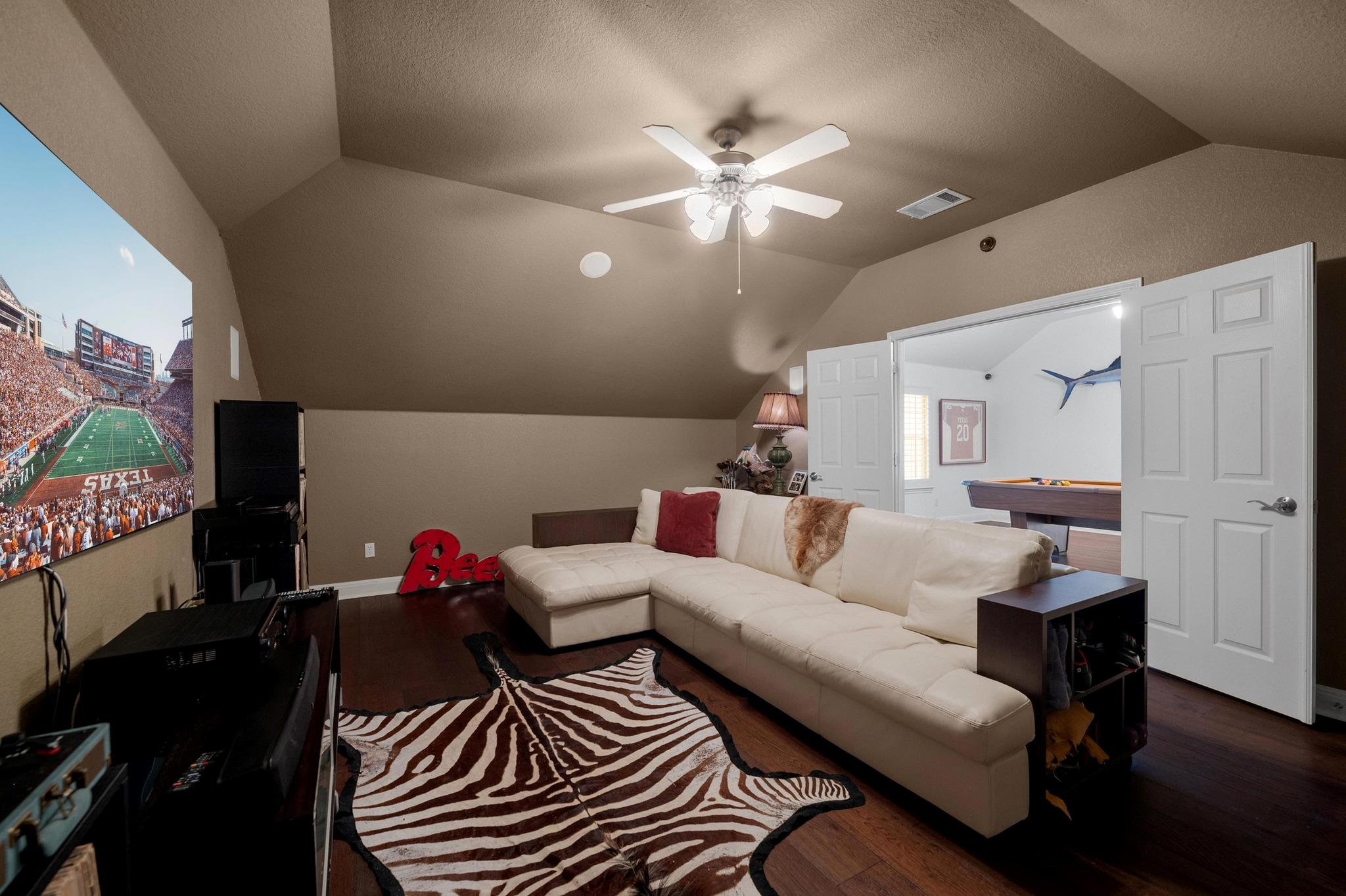 11208 Woodland Hills Trl, Austin, TX 78732