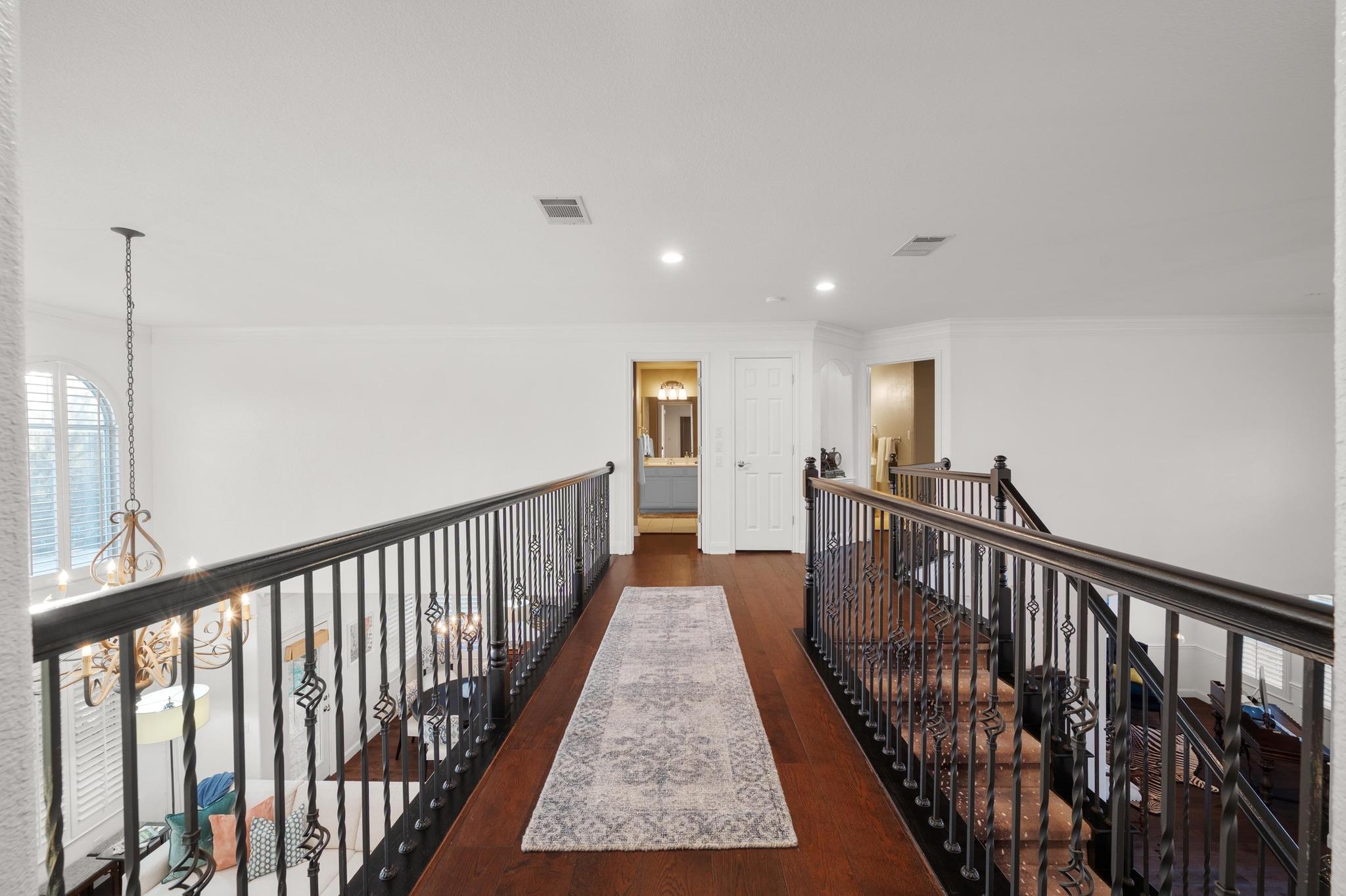 11208 Woodland Hills Trl, Austin, TX 78732