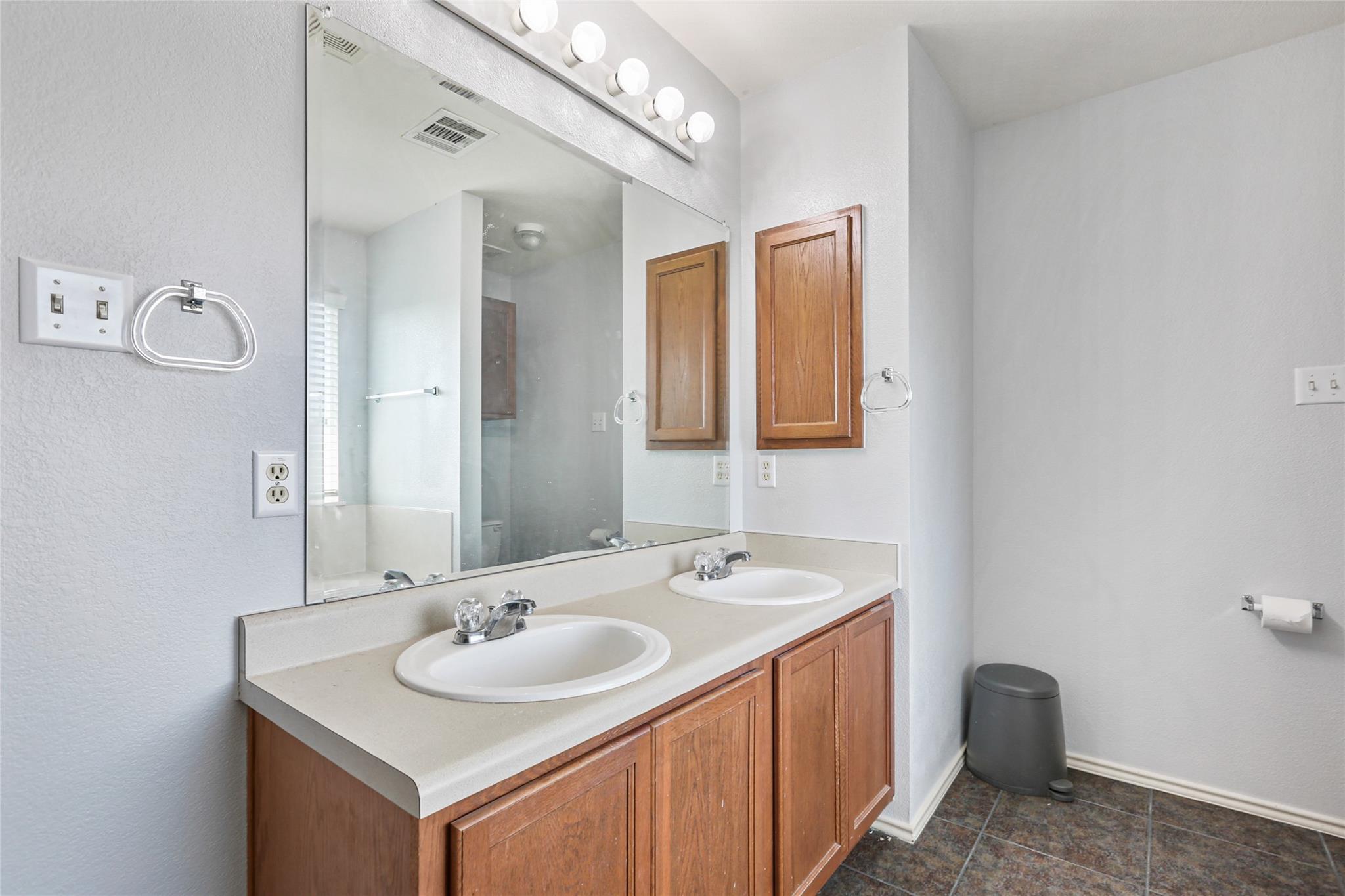 17737 Golden Valley Dr, Manor, TX 78653