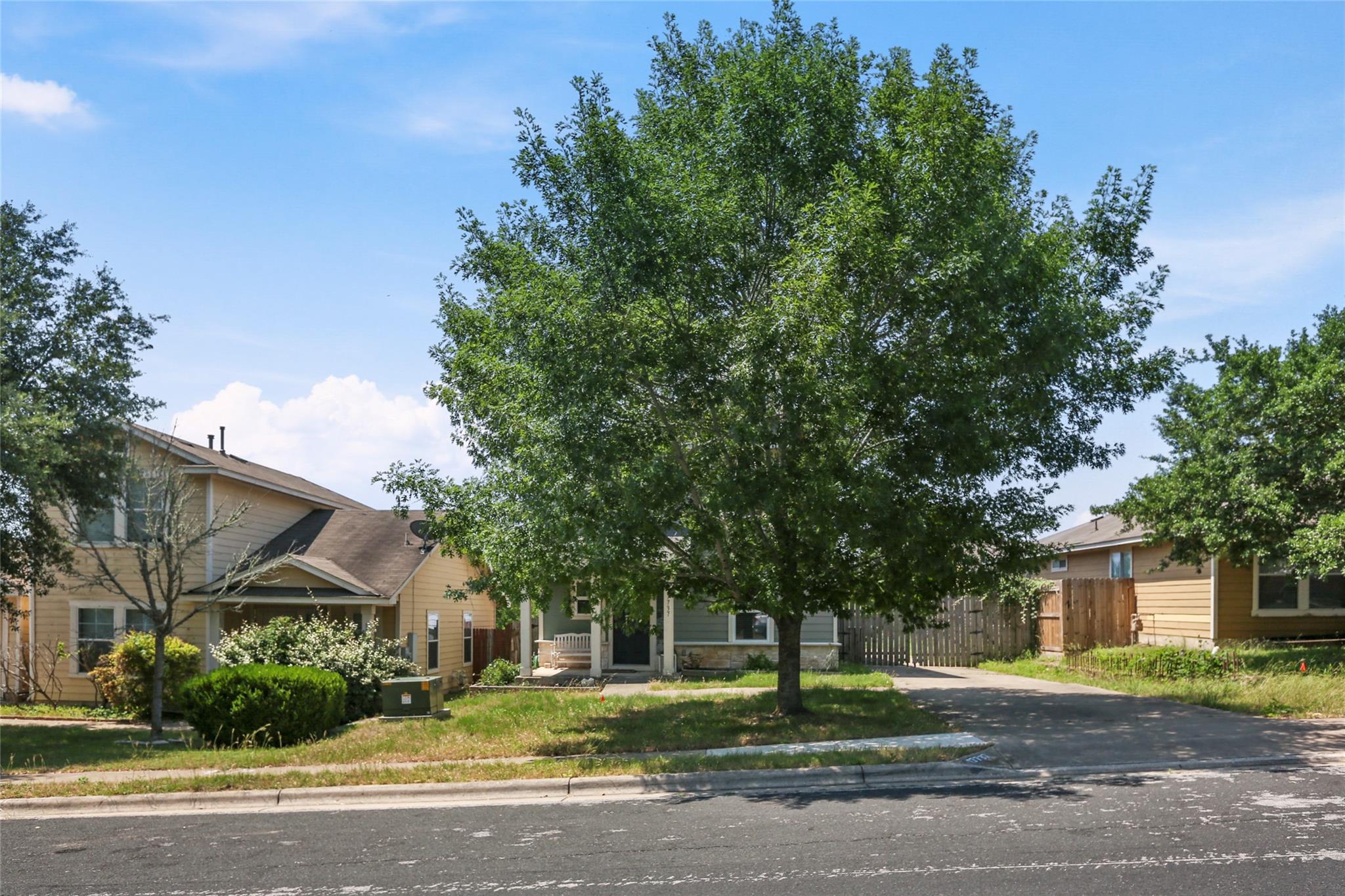 17737 Golden Valley Dr, Manor, TX 78653