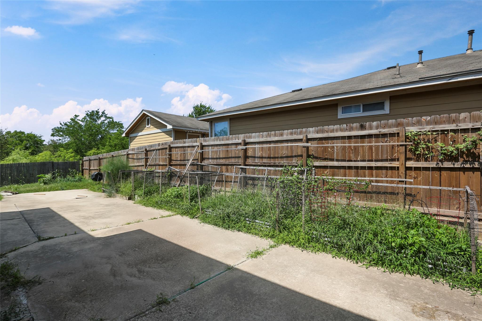 17737 Golden Valley Dr, Manor, TX 78653