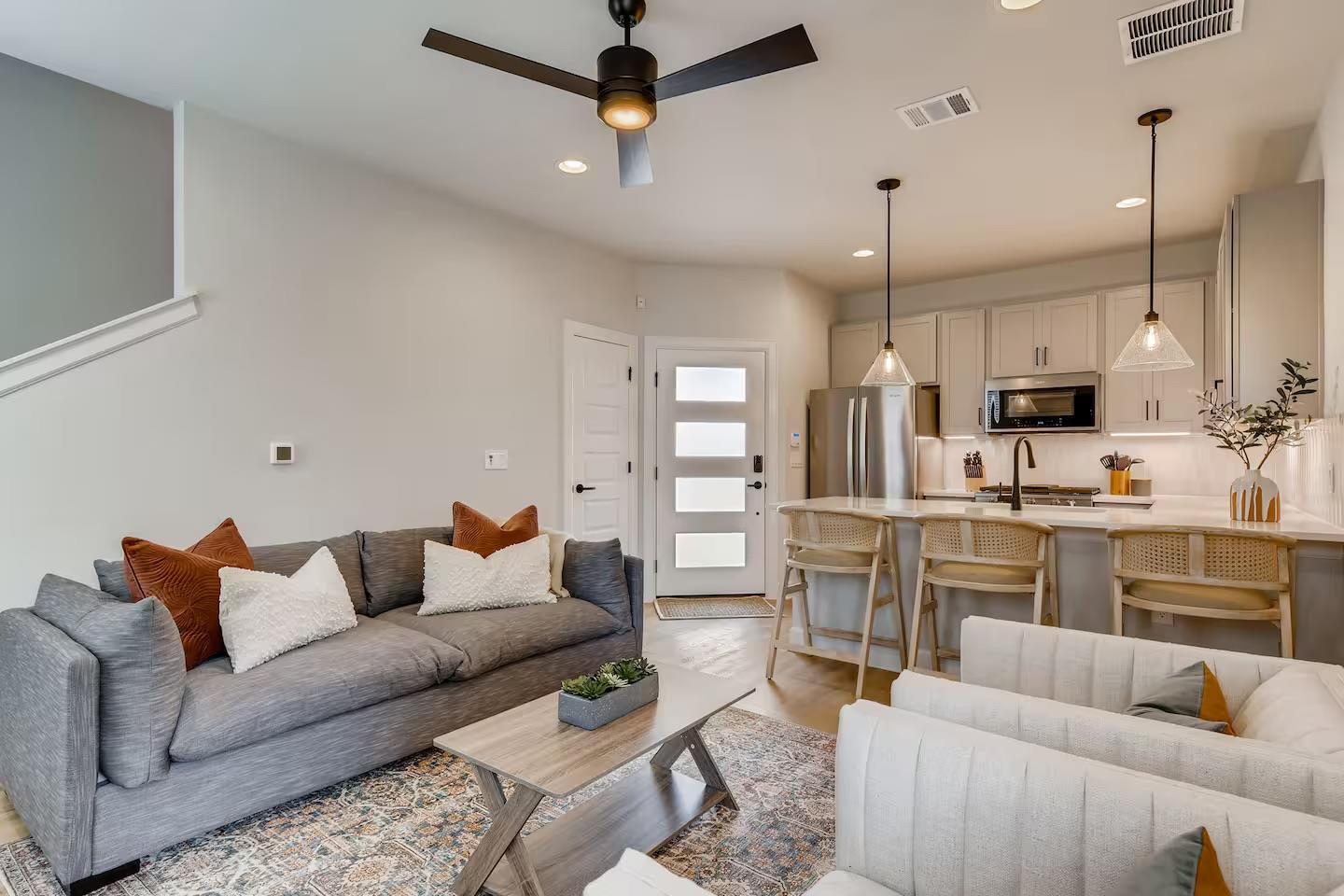 1307 Cedar Ave # 2, Austin, TX 78702