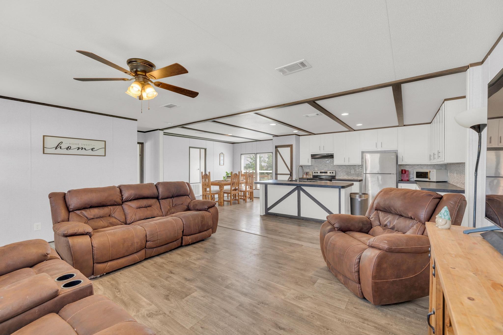 3739 S Fm 2184, Rogers, TX 76569