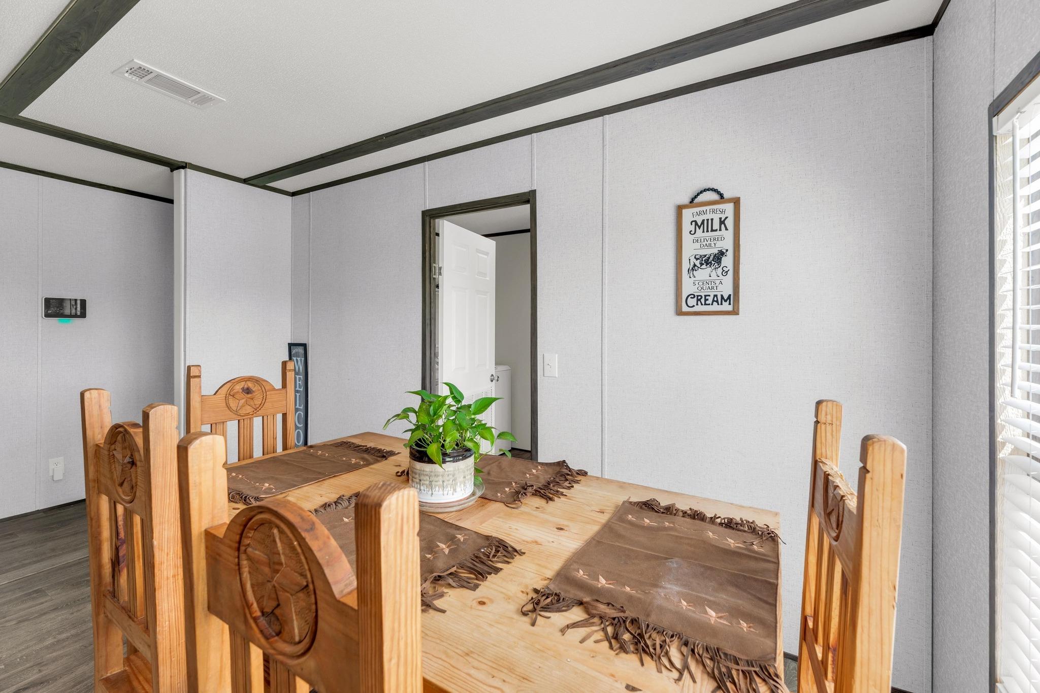 3739 S Fm 2184, Rogers, TX 76569