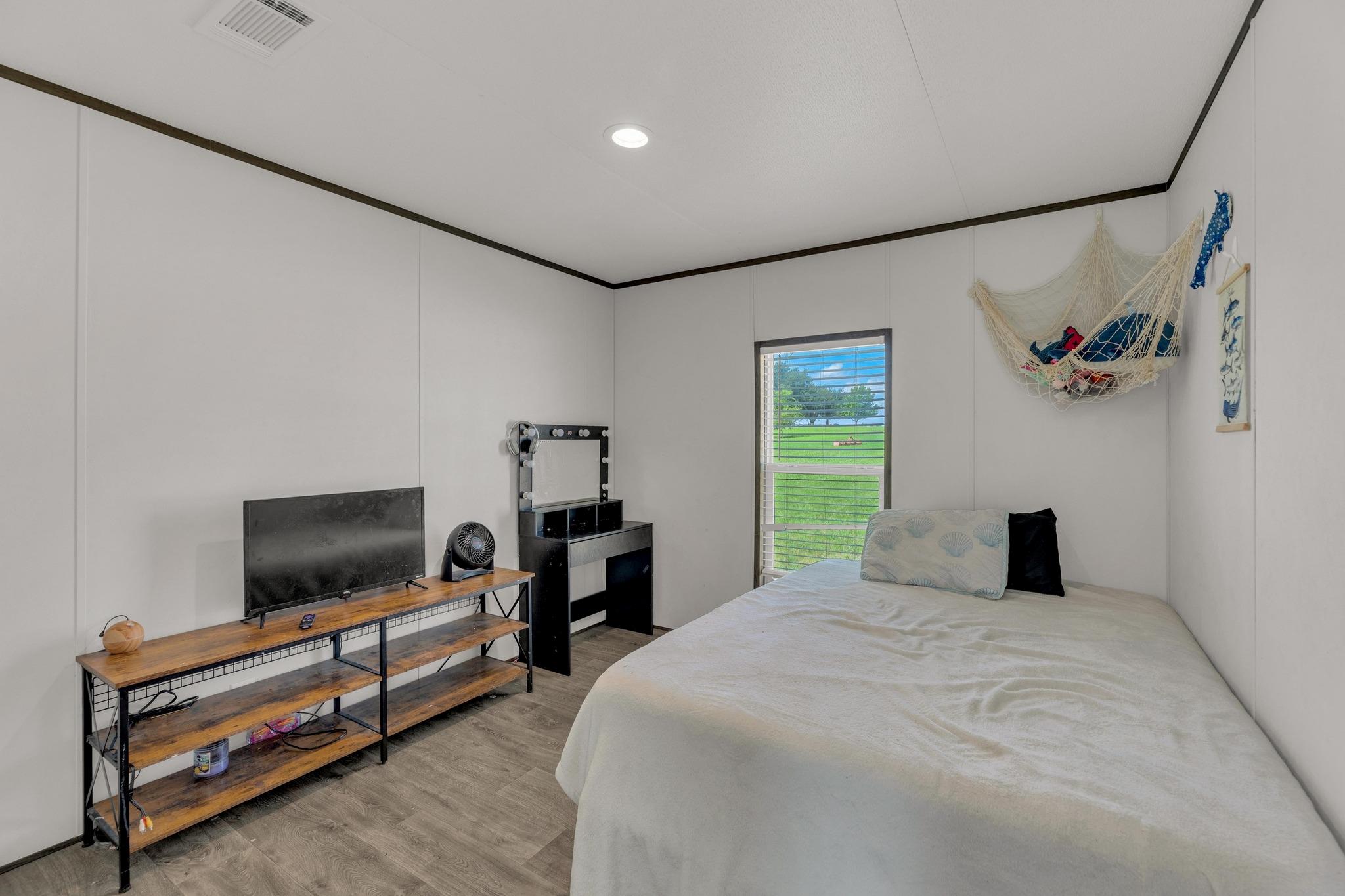 3739 S Fm 2184, Rogers, TX 76569