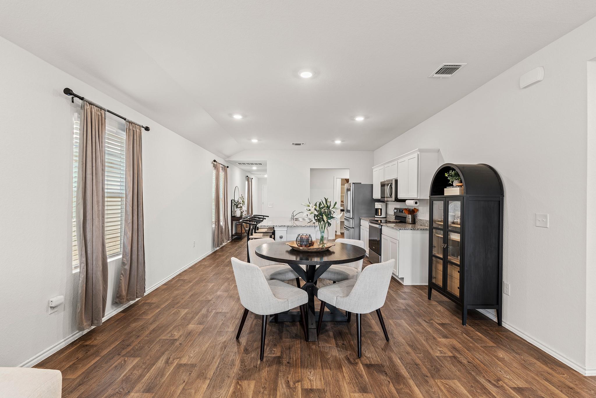 11817 Rush Ln, Elgin, TX 78621