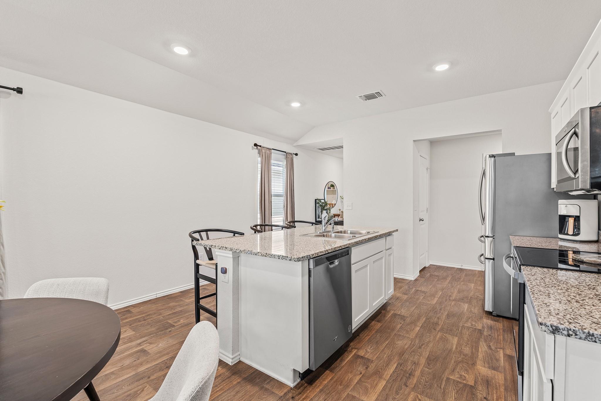 11817 Rush Ln, Elgin, TX 78621