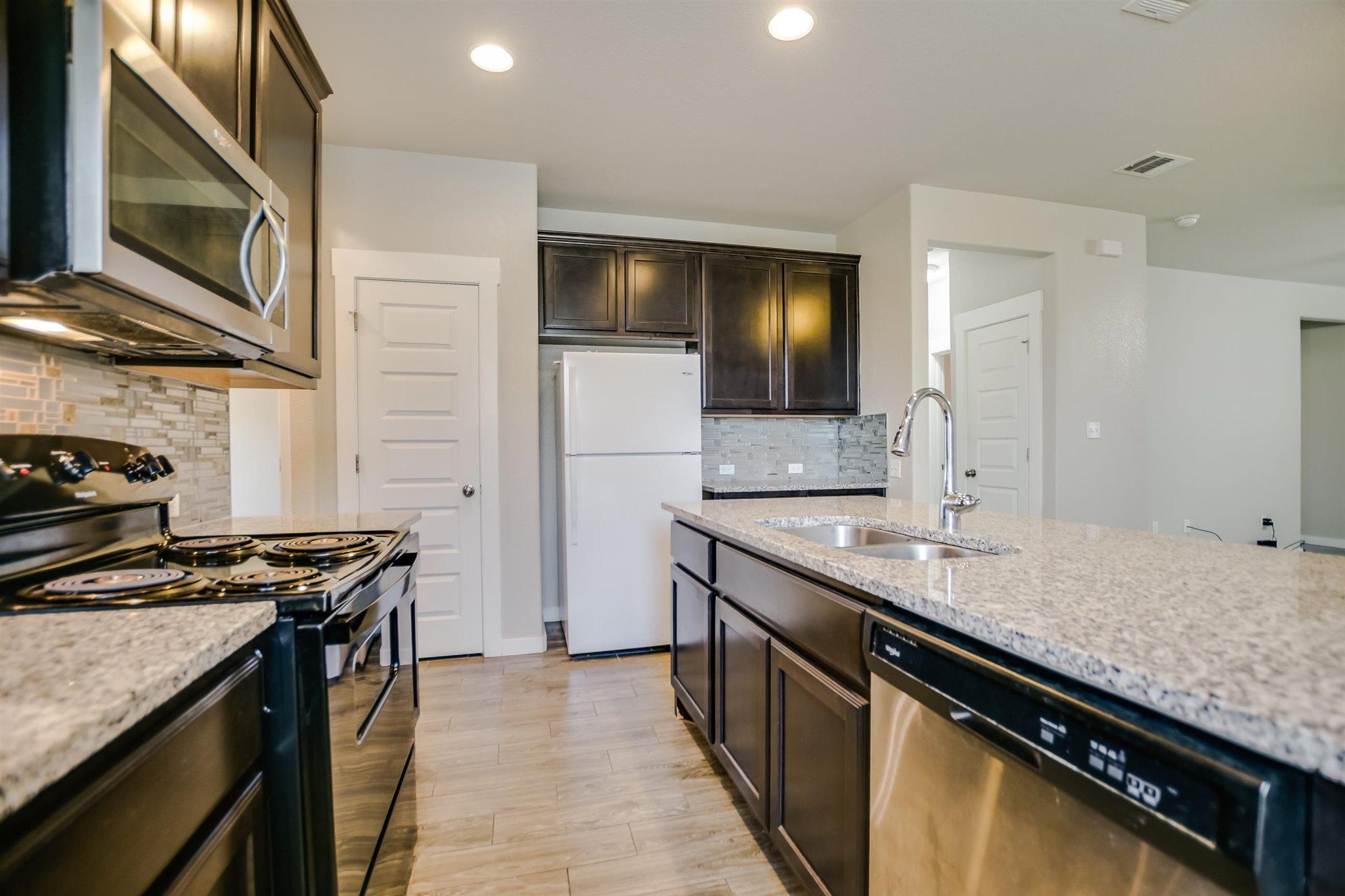 124 Ancellotta Way, Leander, TX 78641