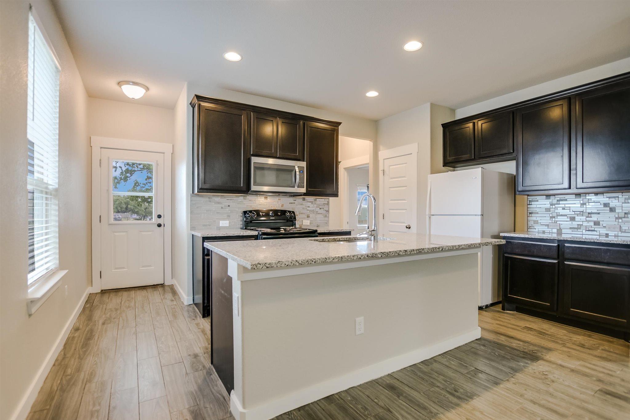 124 Ancellotta Way, Leander, TX 78641