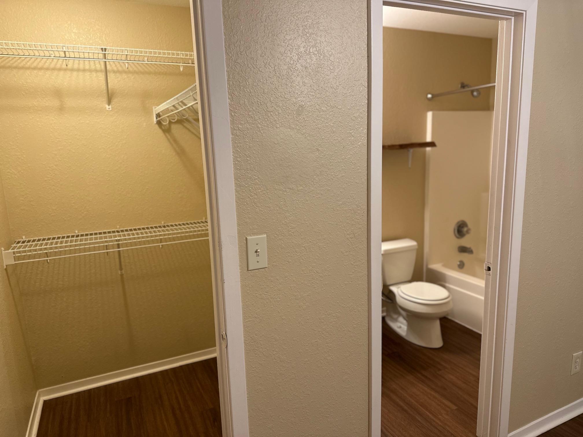 2208 Katy Ln # D, Georgetown, TX 78626