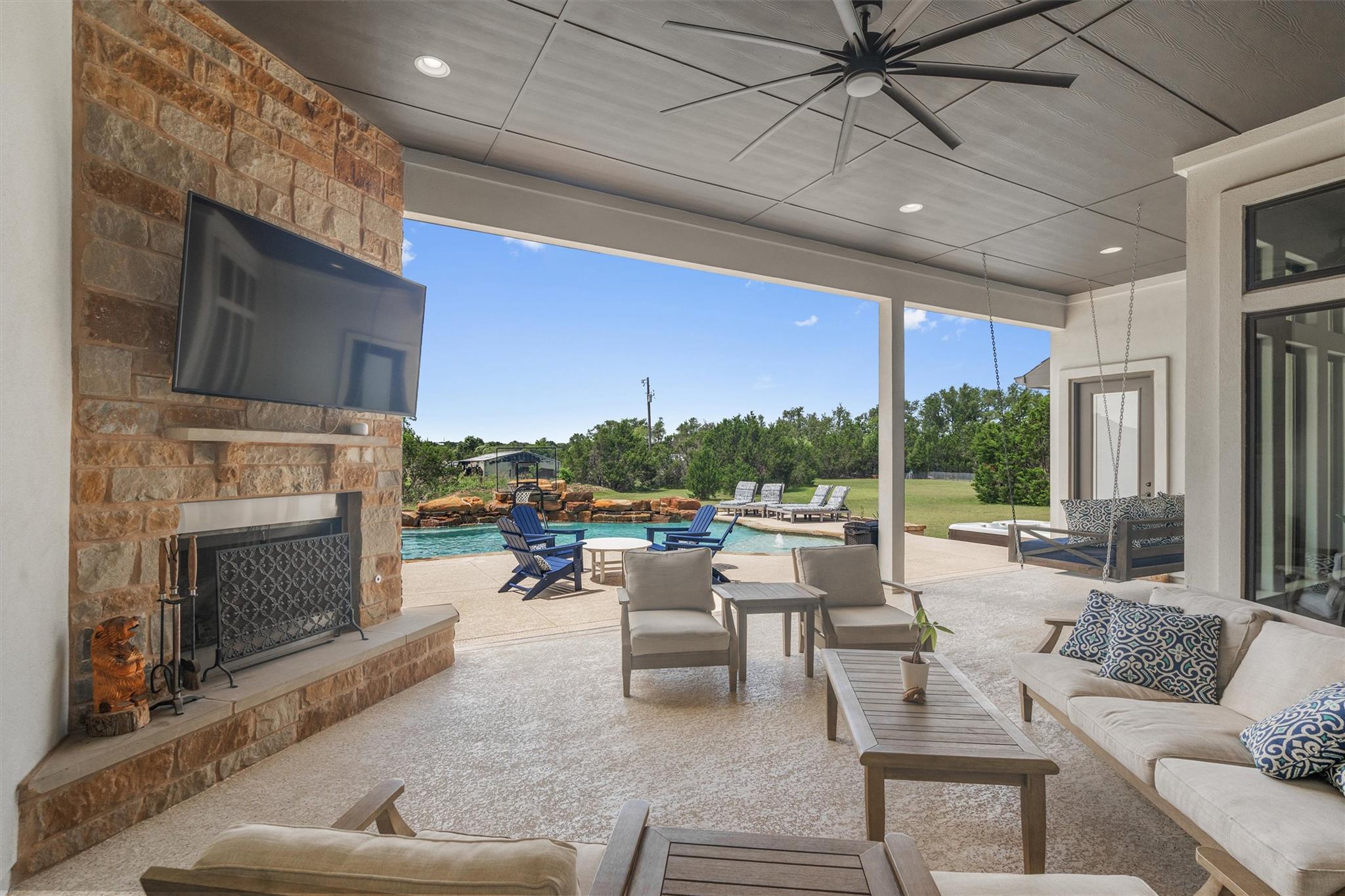 205 Honey Locust Cv, Leander, TX 78641