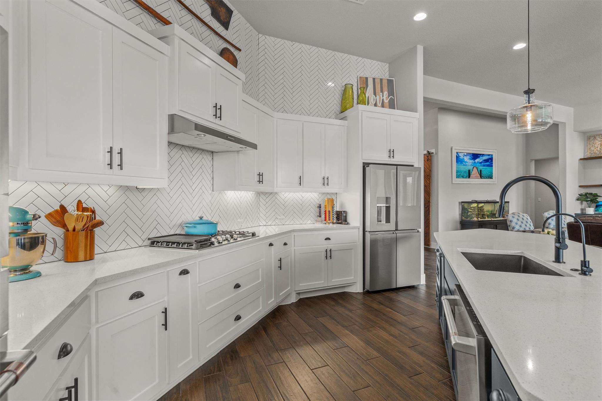 205 Honey Locust Cv, Leander, TX 78641