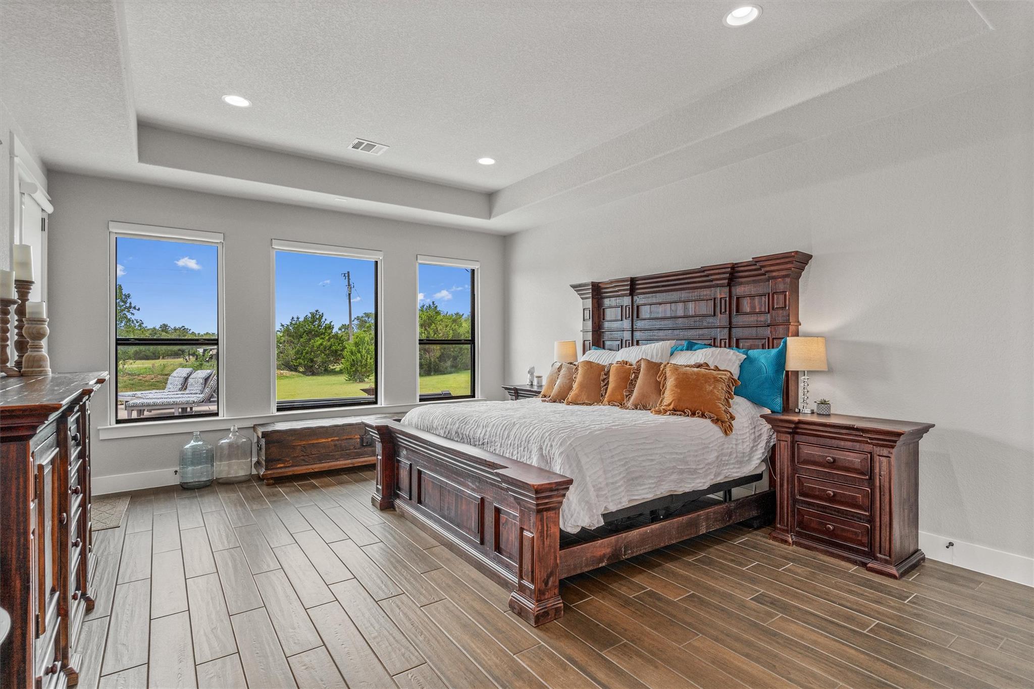 205 Honey Locust Cv, Leander, TX 78641