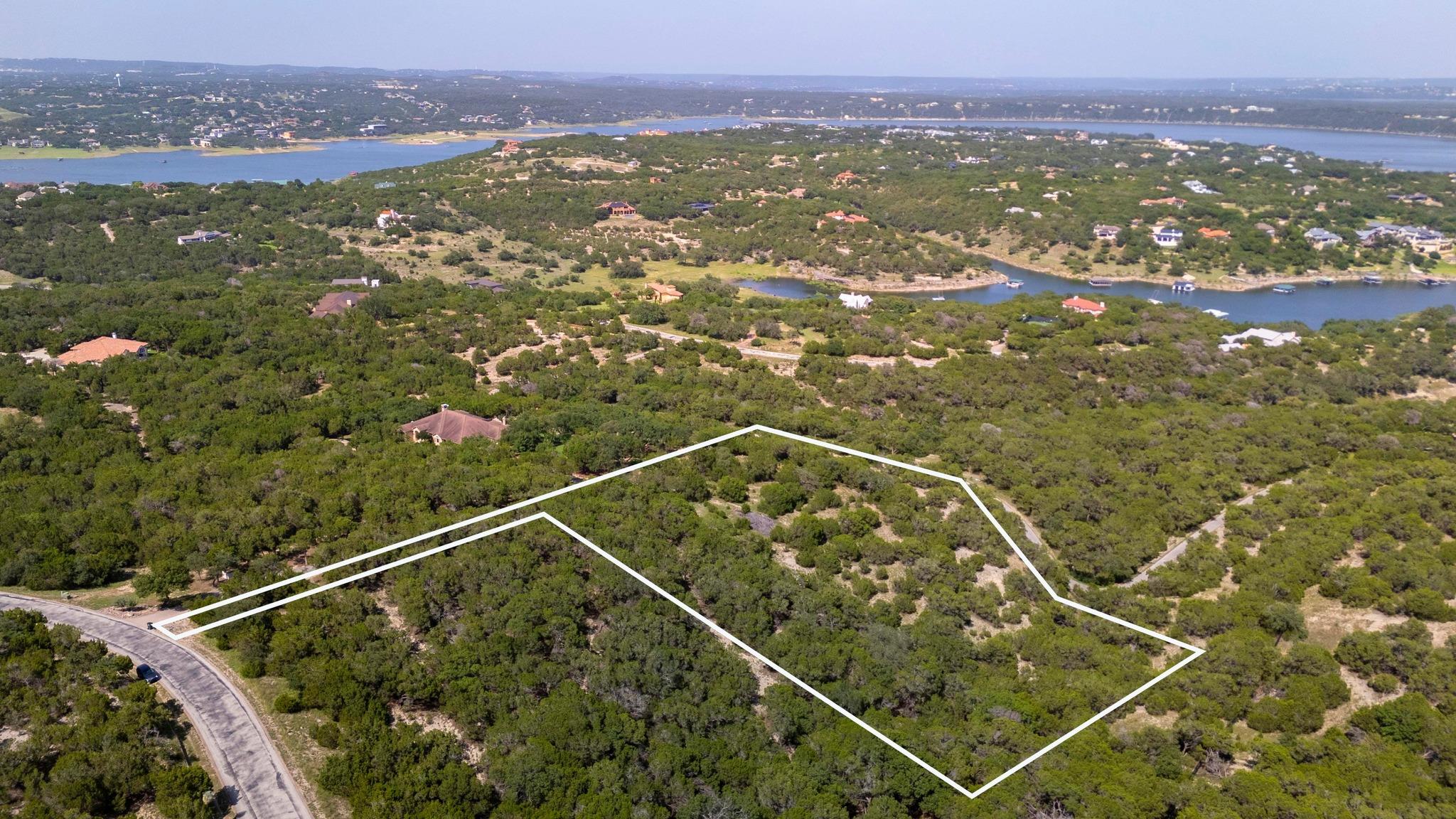 105 N Angel Light Dr, Spicewood, TX 78669