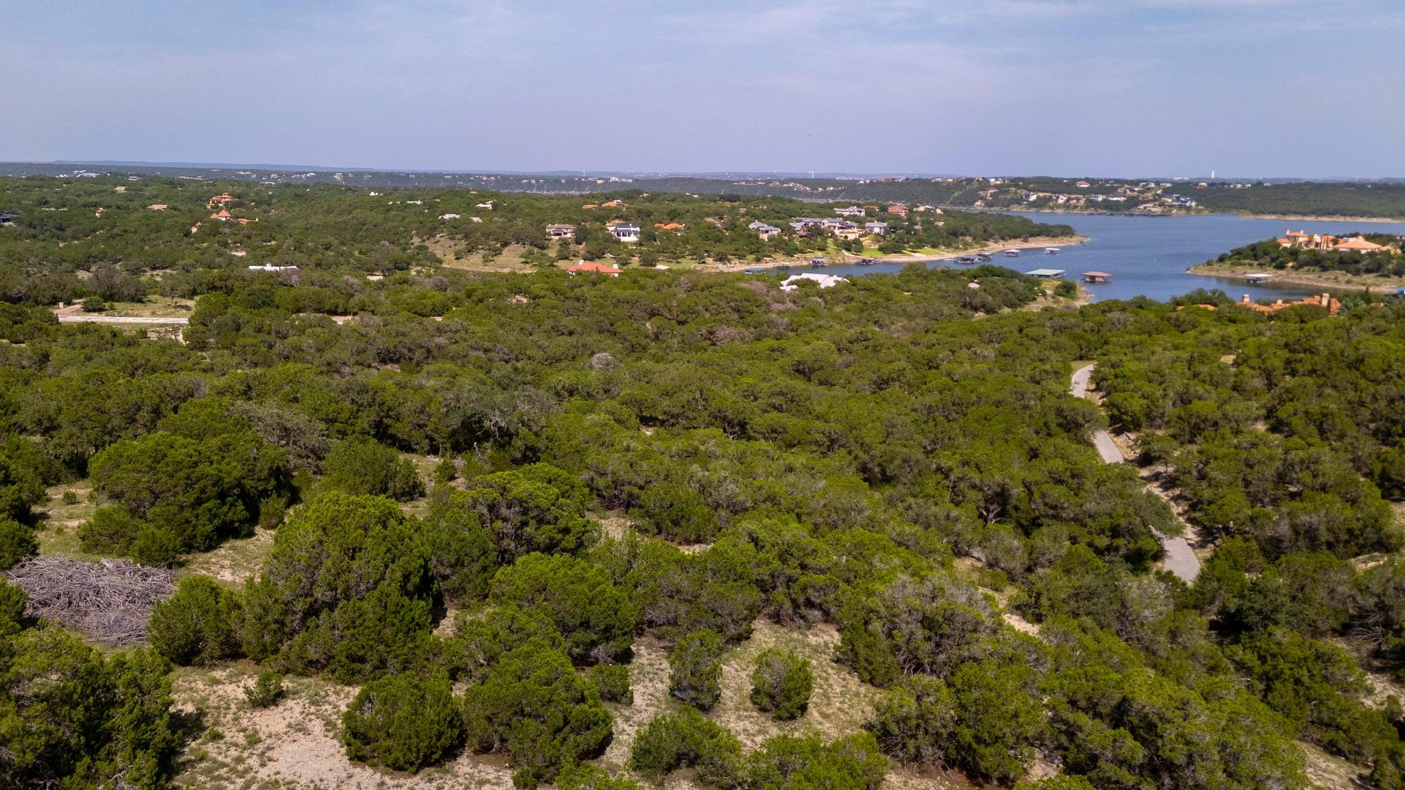 105 N Angel Light Dr, Spicewood, TX 78669