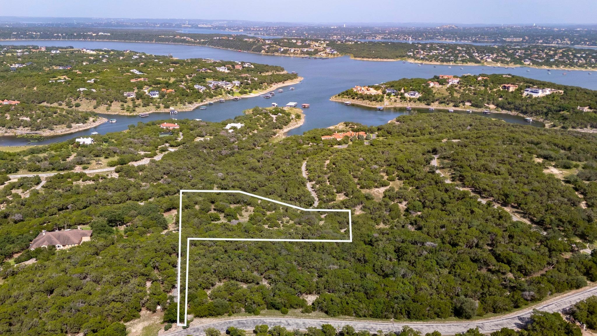 105 N Angel Light Dr, Spicewood, TX 78669