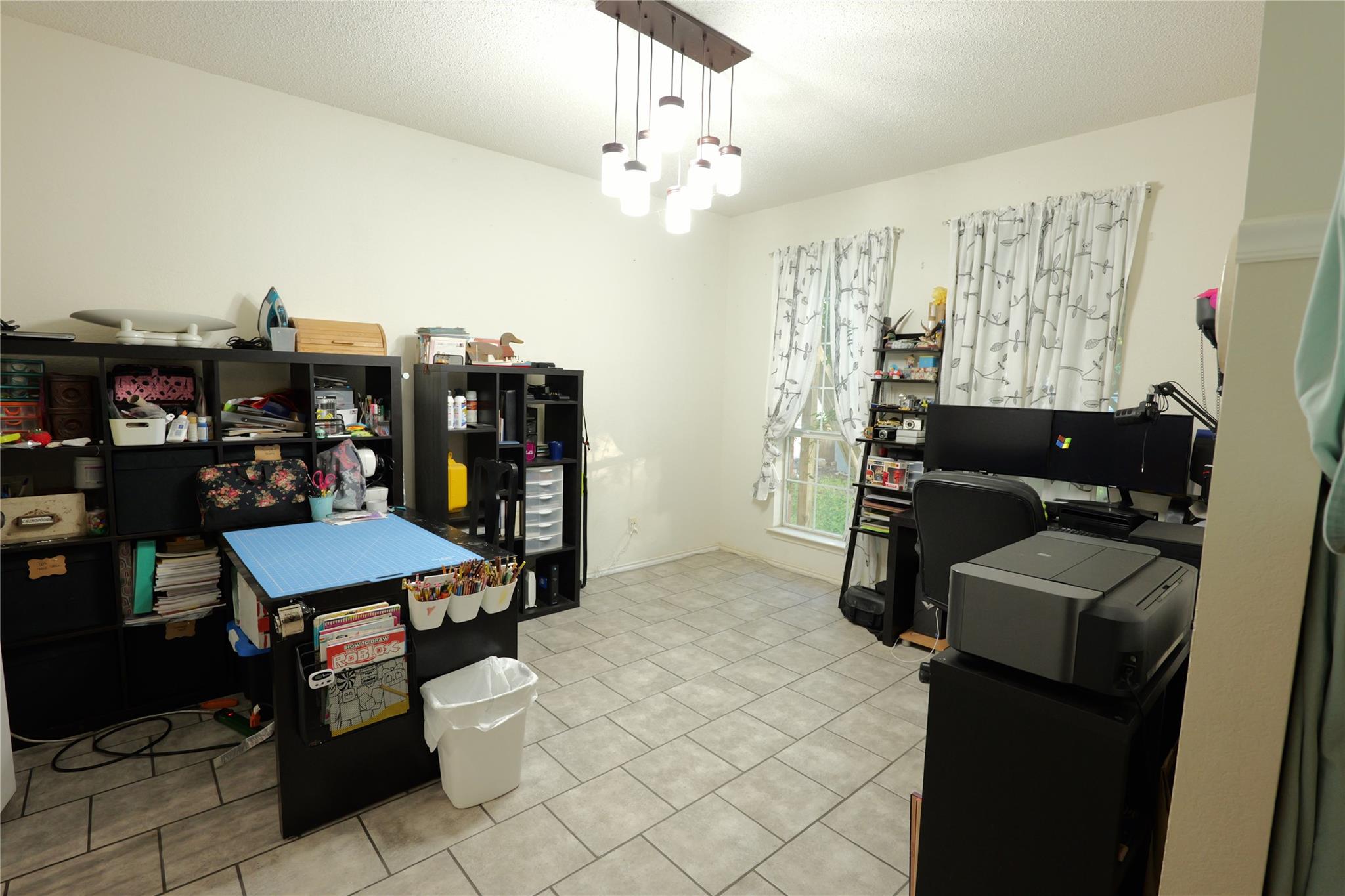 1306 River Oak Dr, Leander, TX 78641